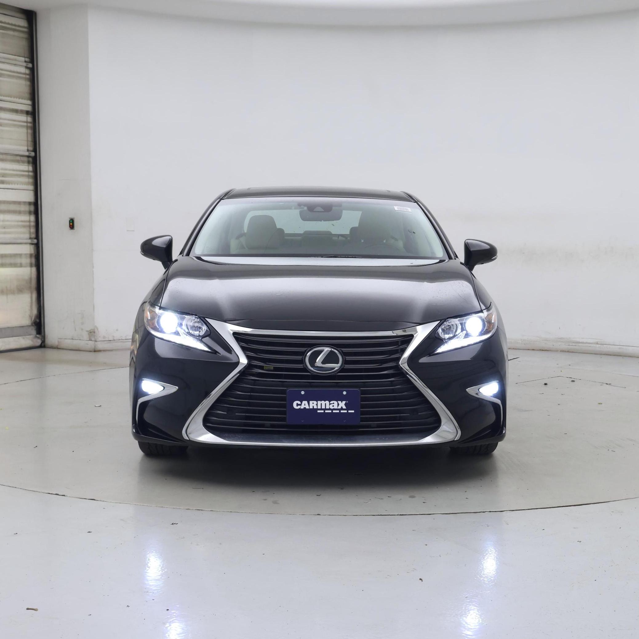 Thumbnail: 2017 Lexus ES - 5