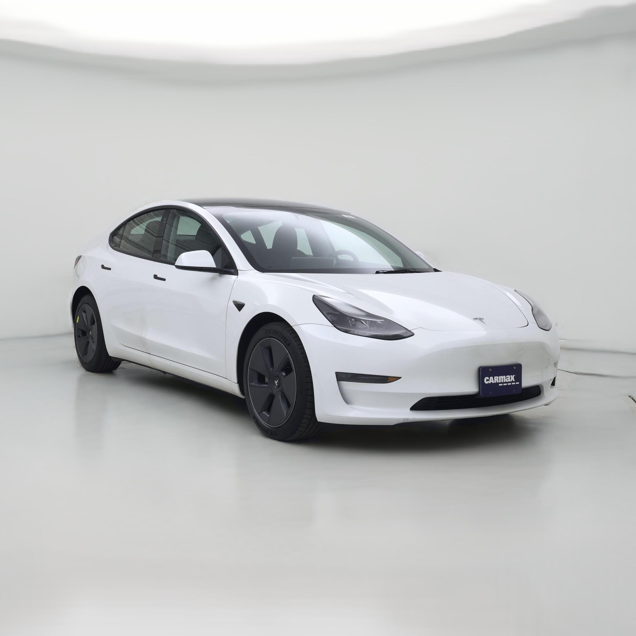 Thumbnail: 2023 Tesla Model 3 - 1