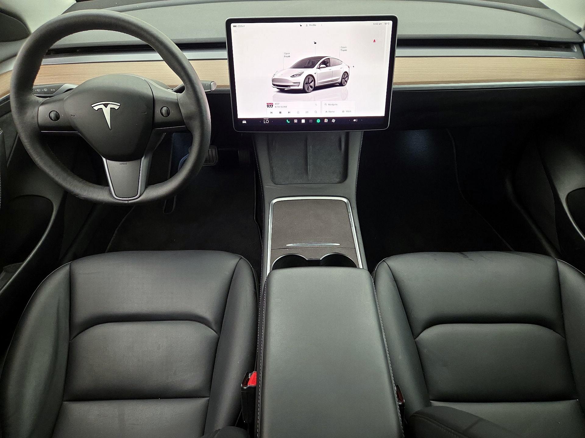 Thumbnail: 2023 Tesla Model 3 - 9