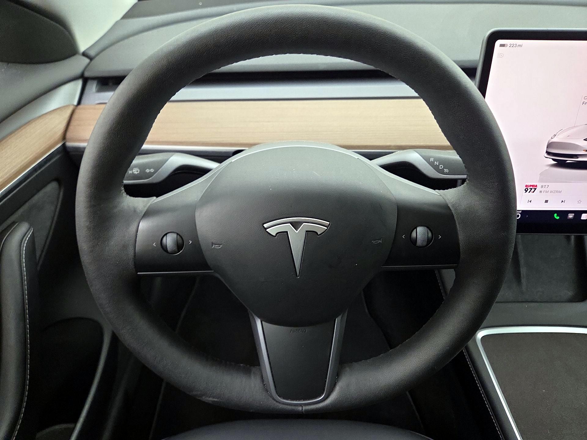 Thumbnail: 2023 Tesla Model 3 - 10
