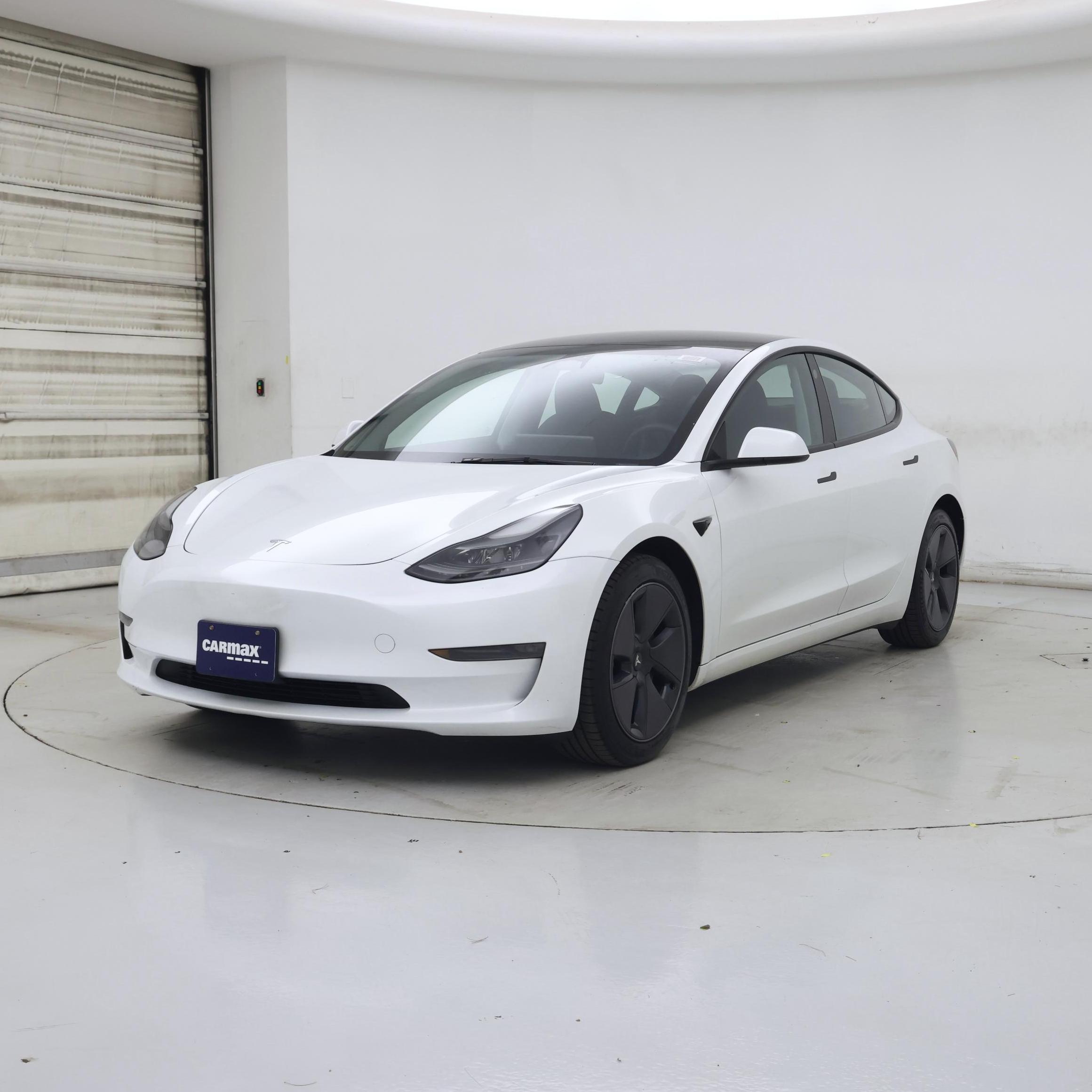 Thumbnail: 2023 Tesla Model 3 - 4