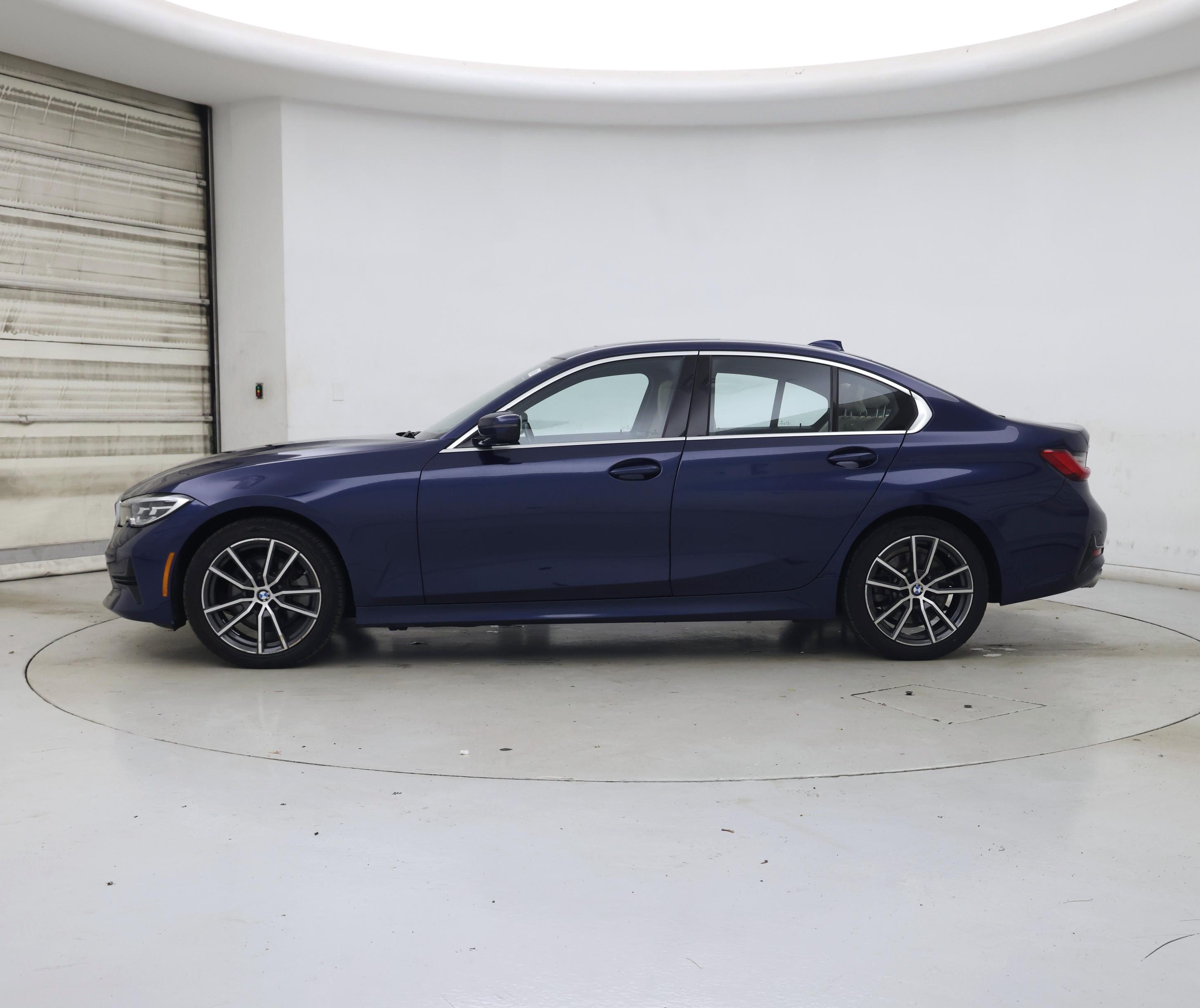 Thumbnail: 2019 BMW 3 Series - 3