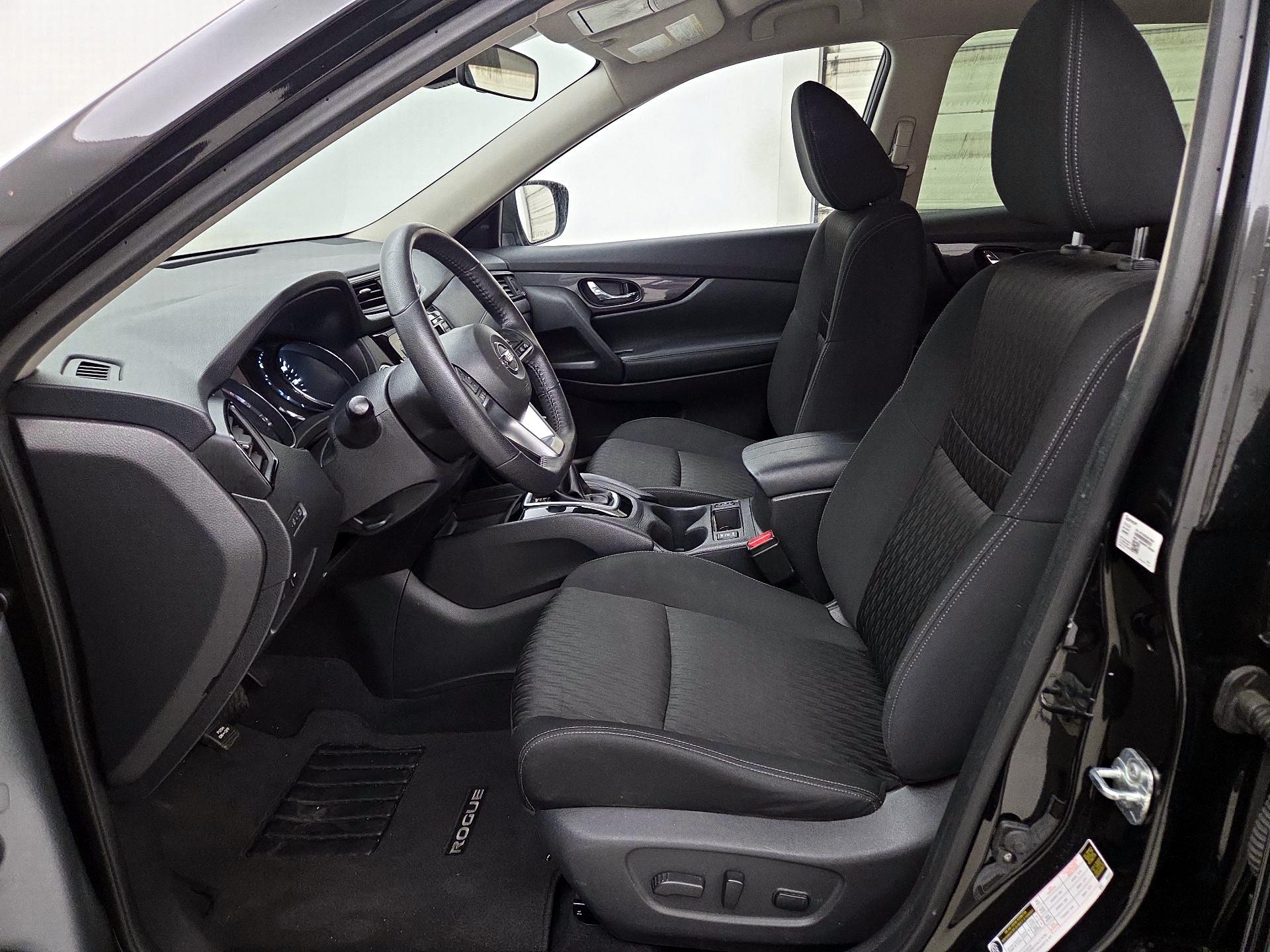 Thumbnail: 2020 Nissan Rogue - 11
