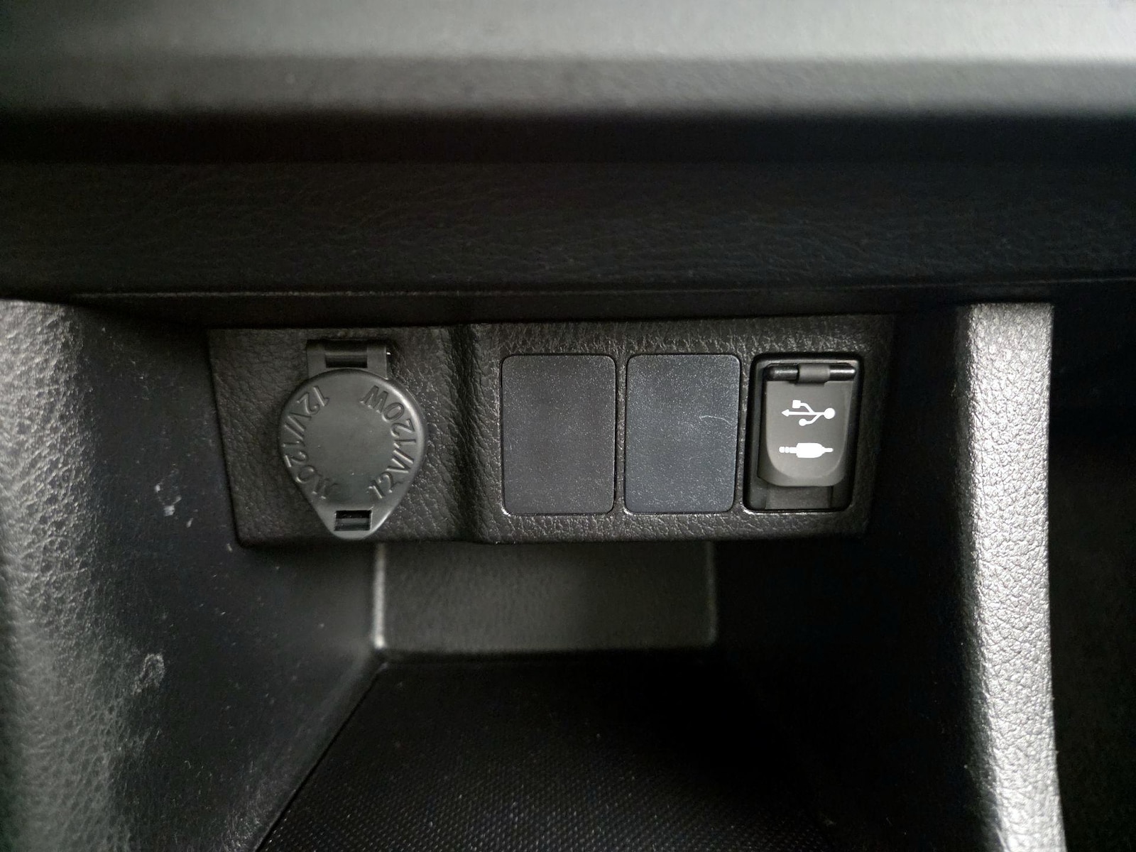 2016 Toyota Corolla S Plus - Photo 19