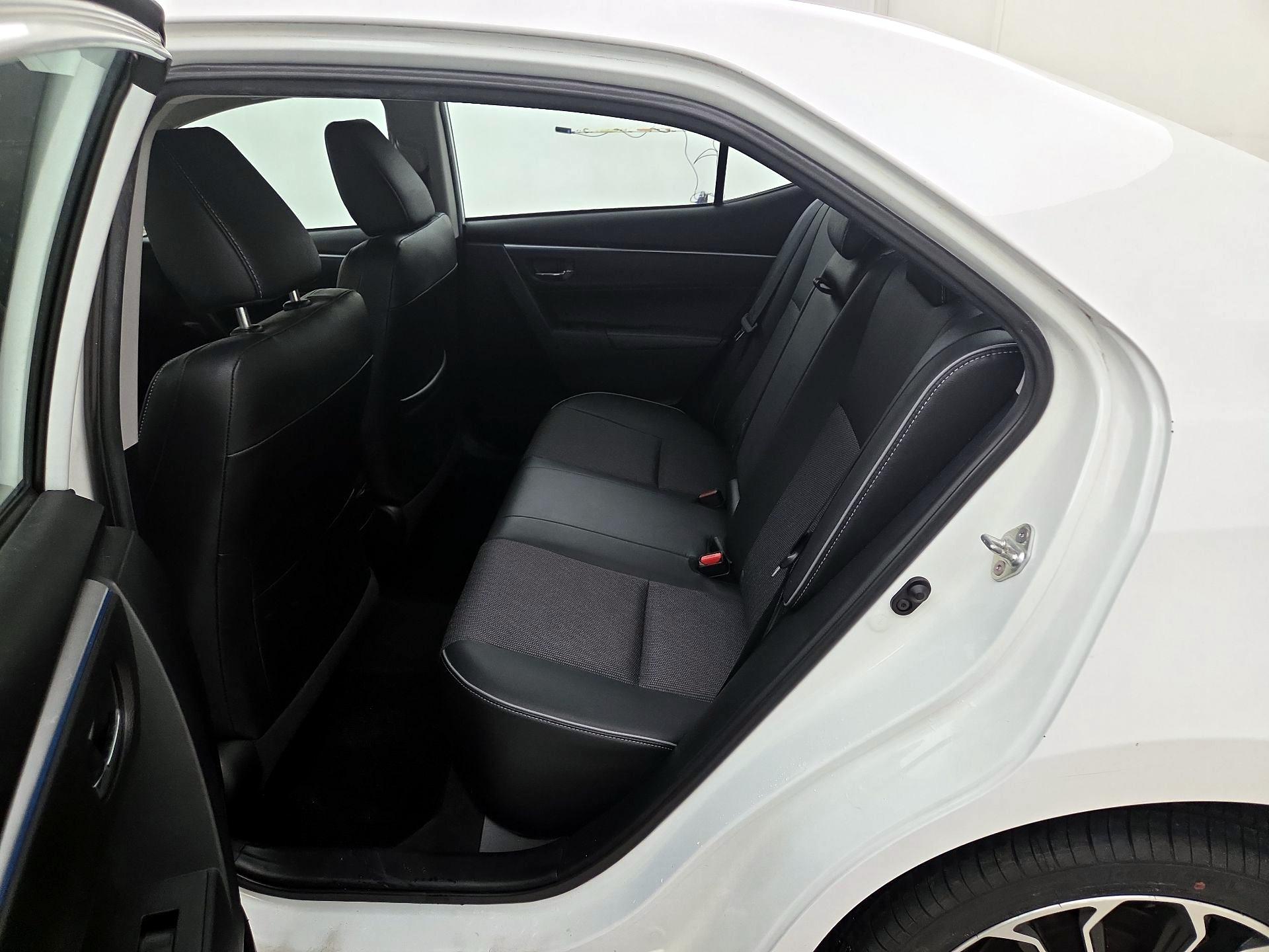 Thumbnail: 2016 Toyota Corolla - 19