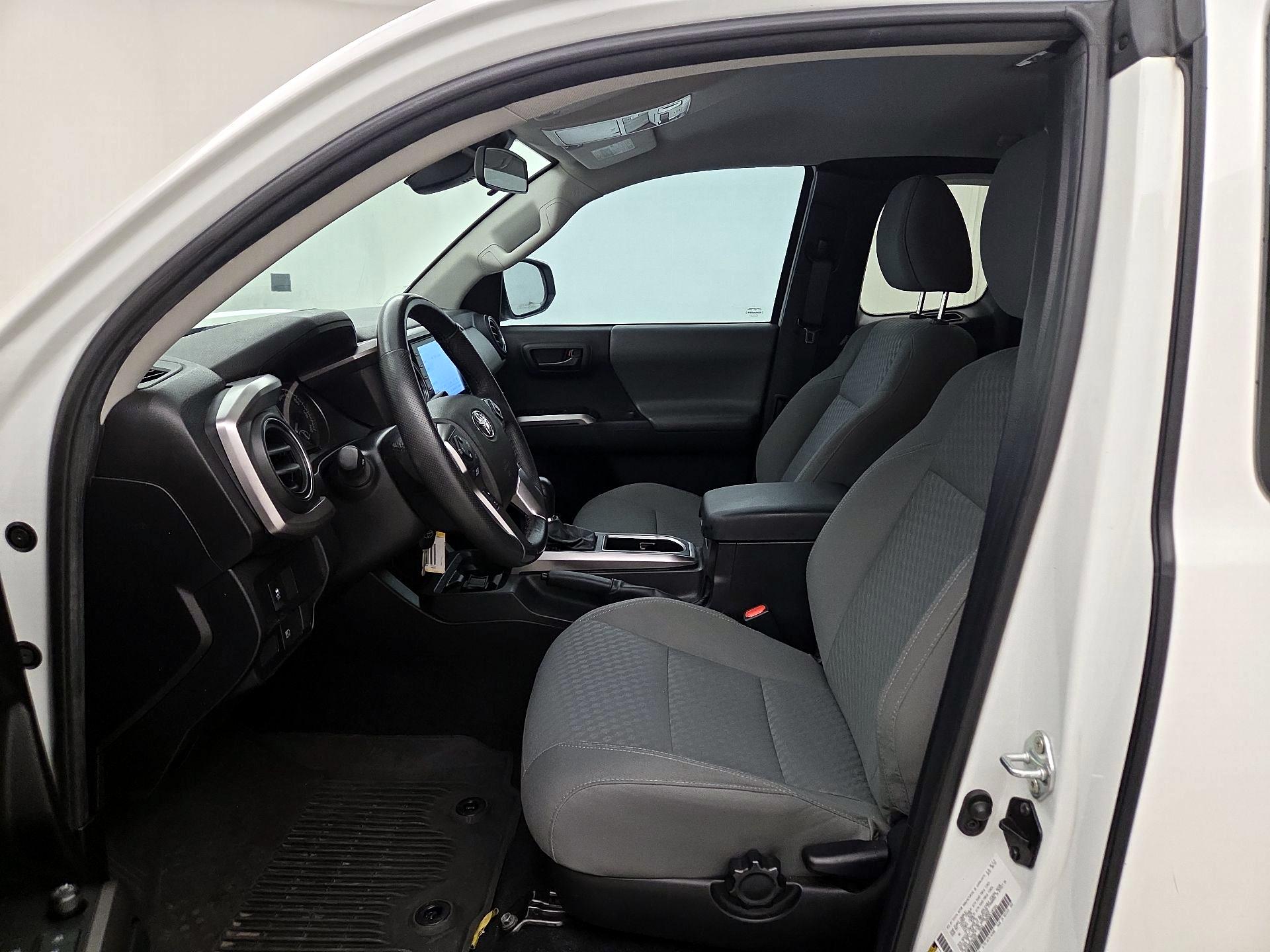 Thumbnail: 2022 Toyota Tacoma - 11