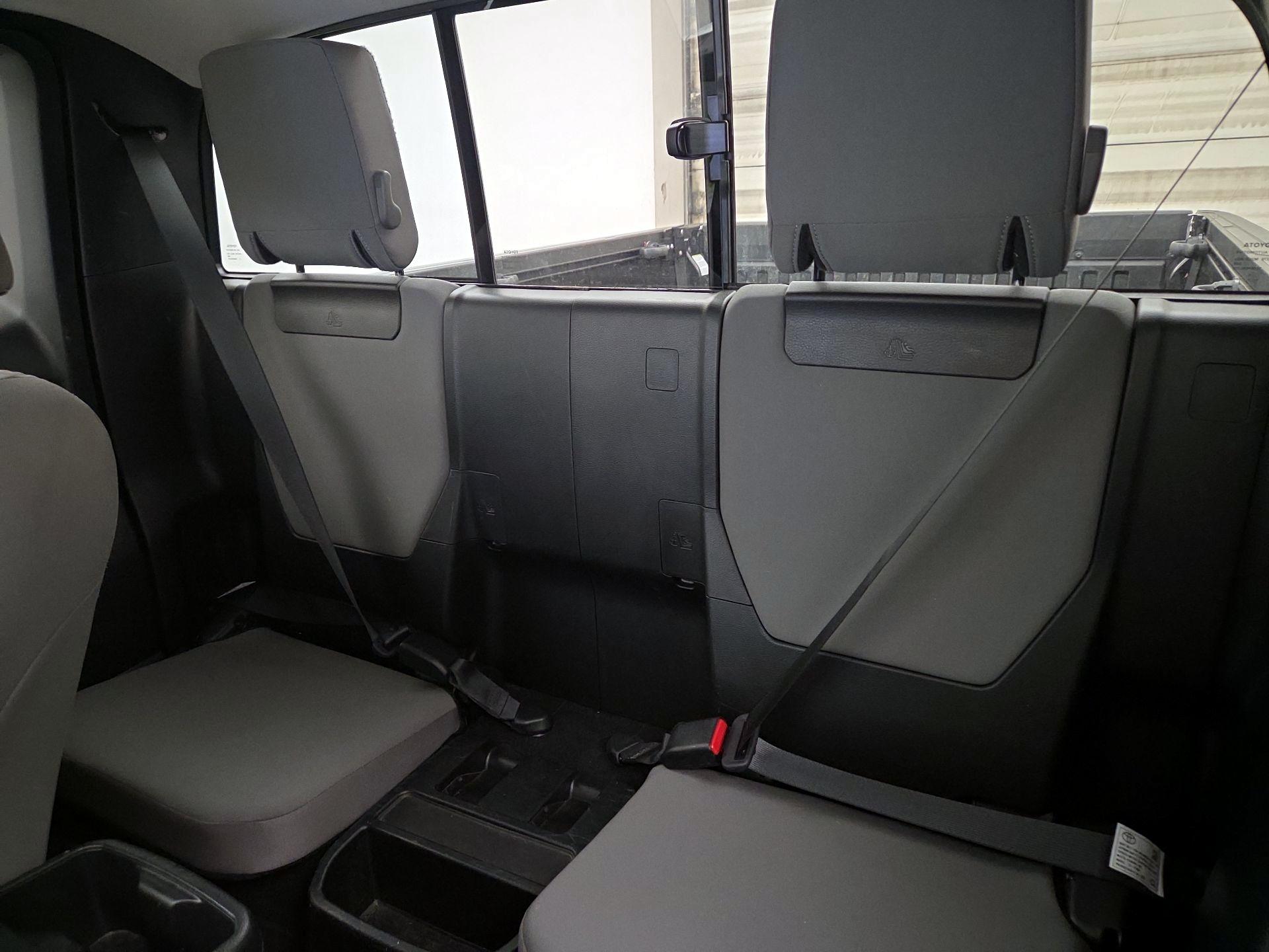 Thumbnail: 2022 Toyota Tacoma - 19