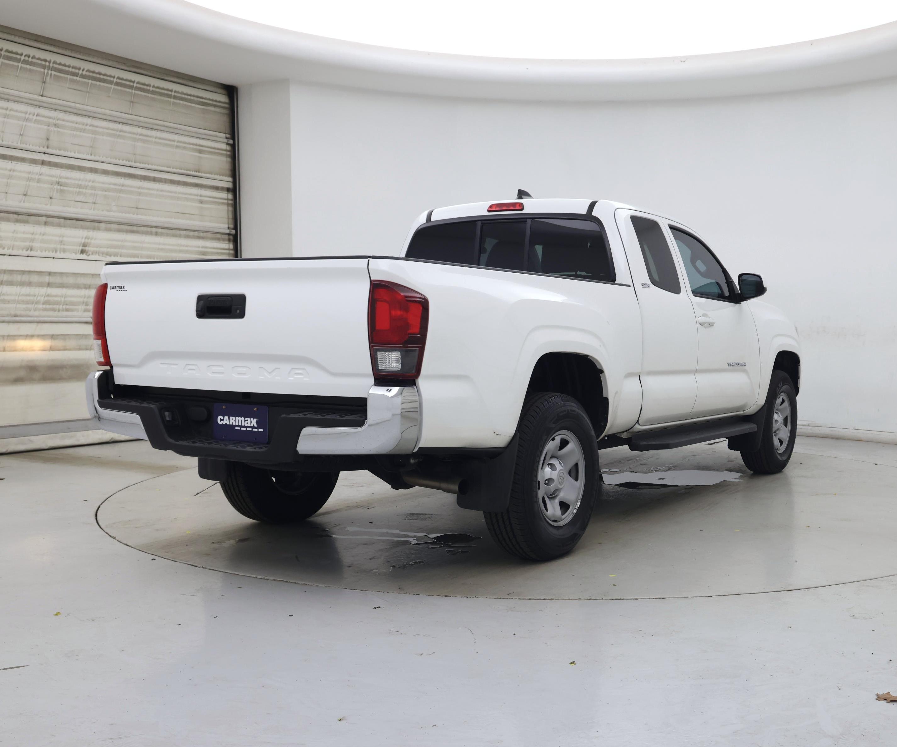 Thumbnail: 2022 Toyota Tacoma - 8