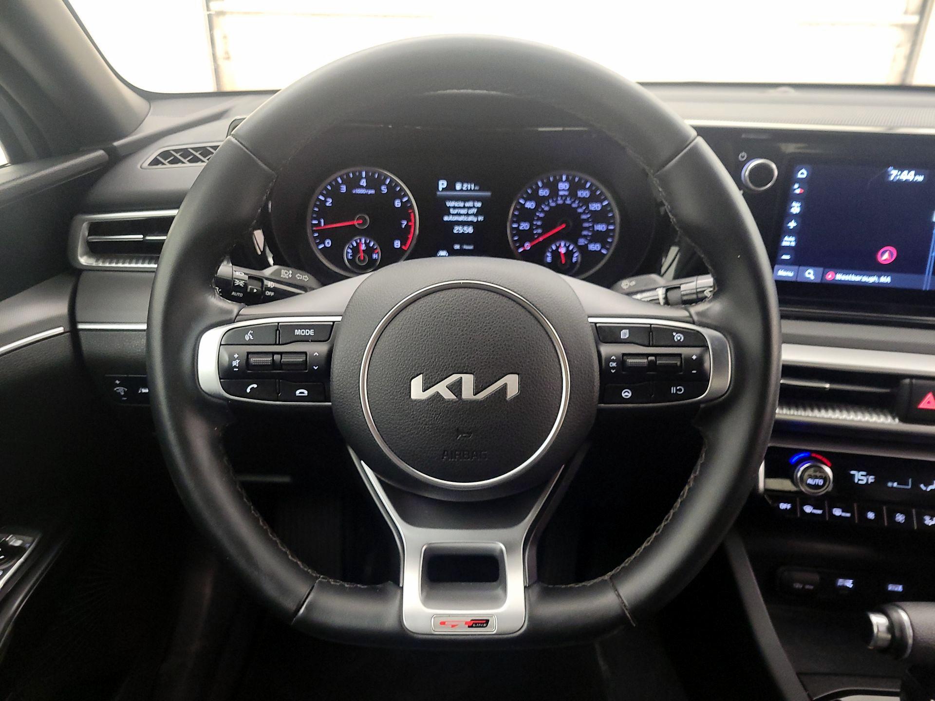 Thumbnail: 2022 Kia K5 - 10