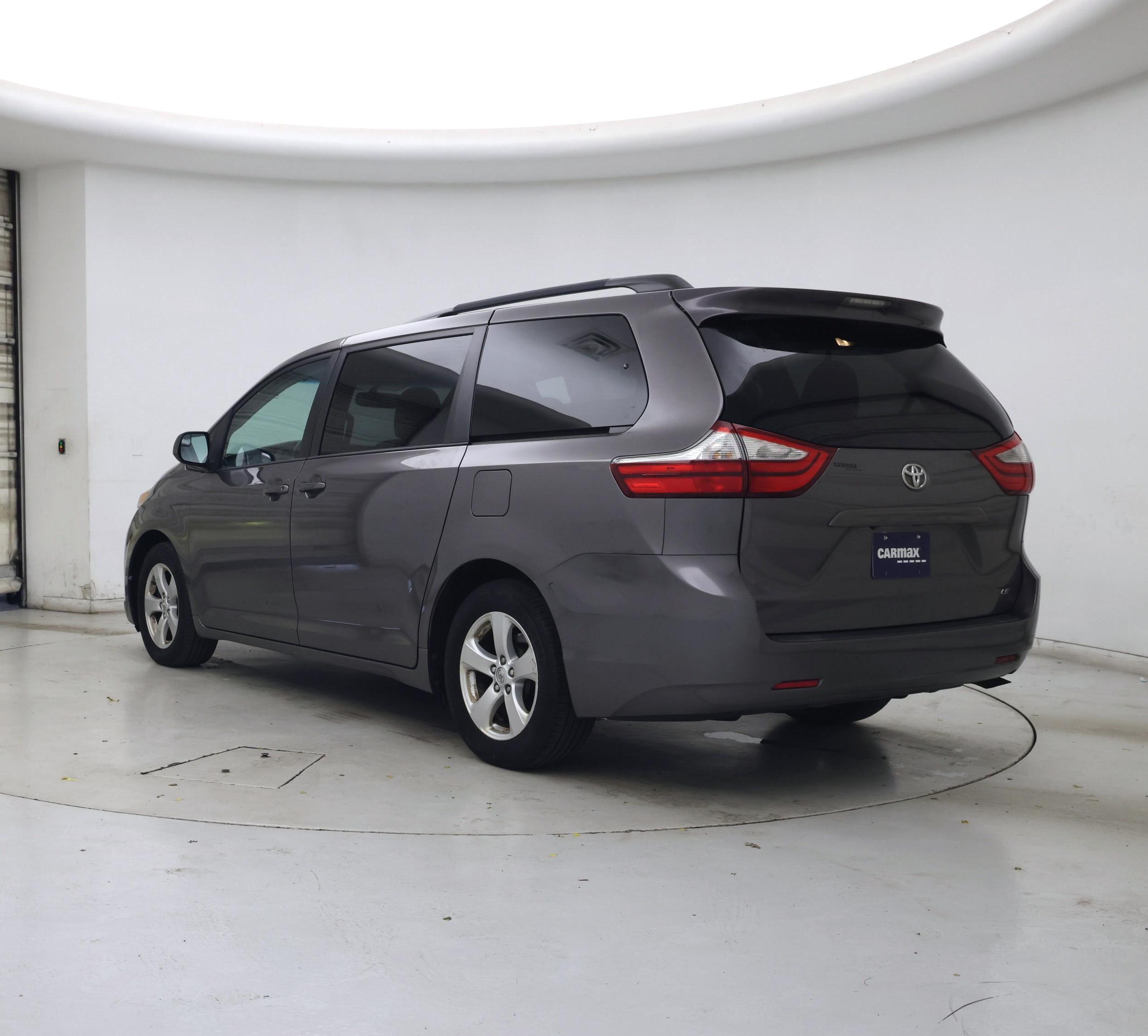 Thumbnail: 2015 Toyota Sienna - 2