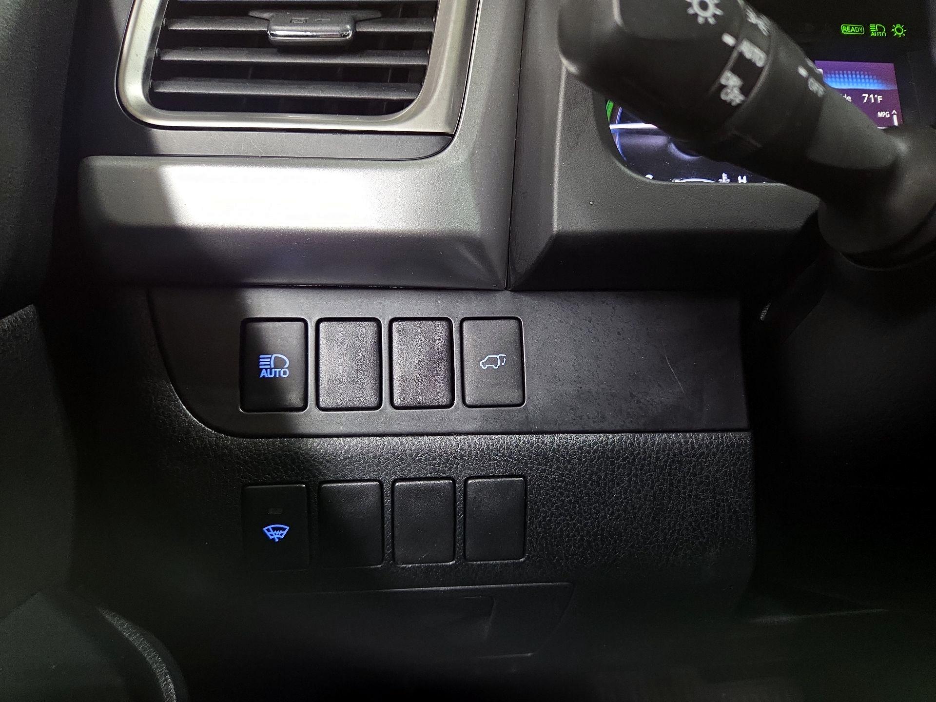 Thumbnail: 2017 Toyota Highlander - 13