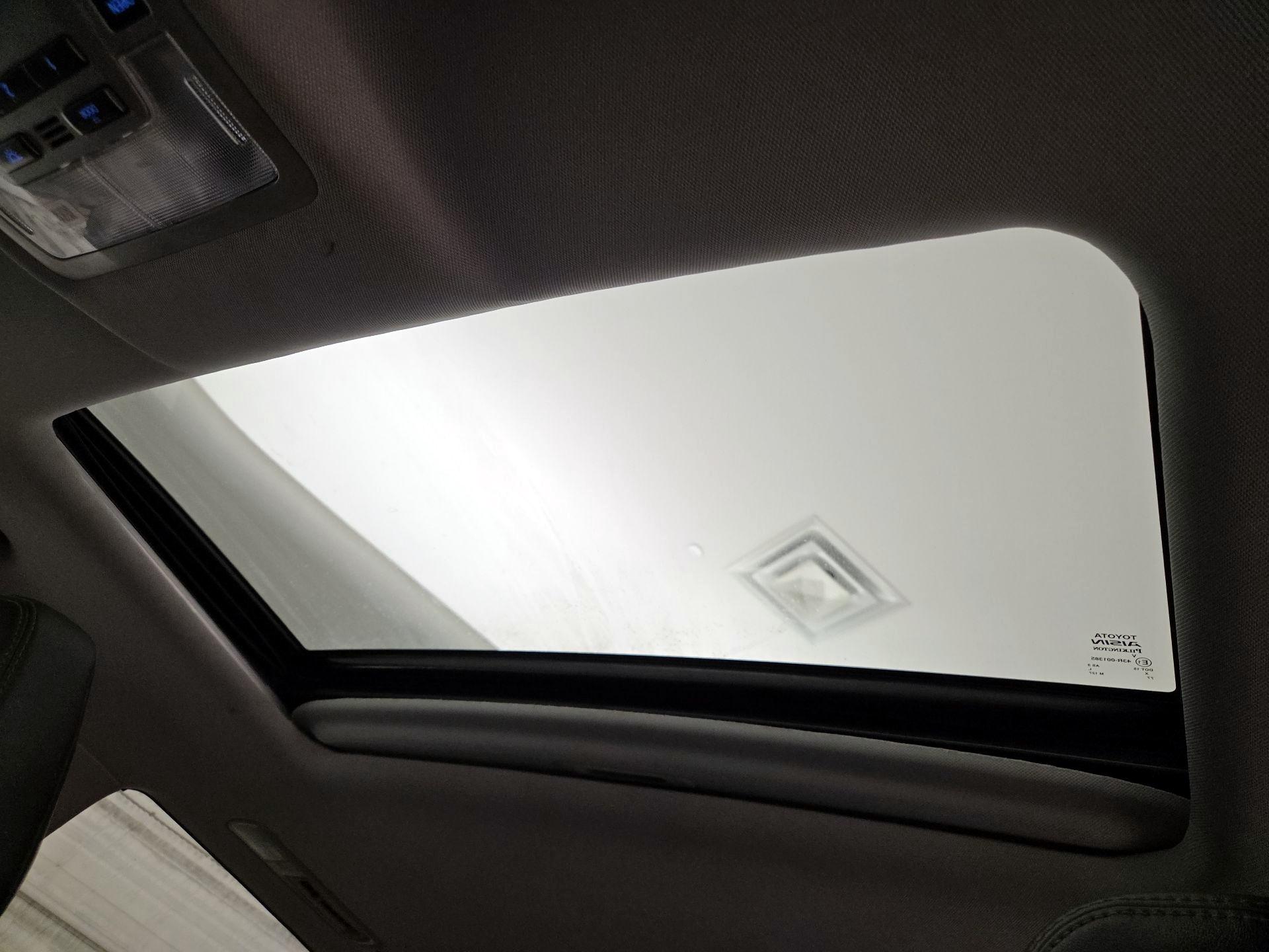 Thumbnail: 2017 Toyota Highlander - 20