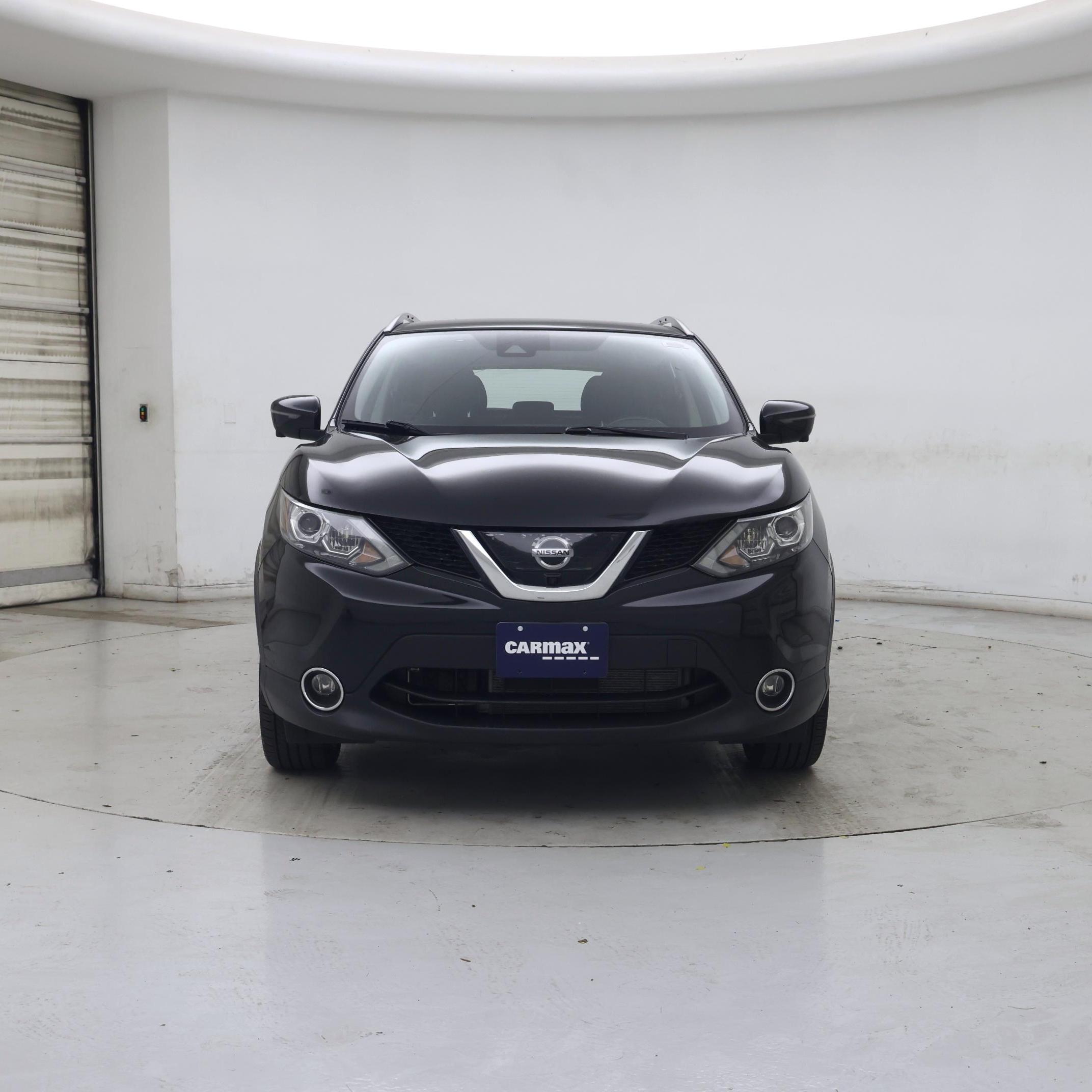 Thumbnail: 2017 Nissan Rogue Sport - 5