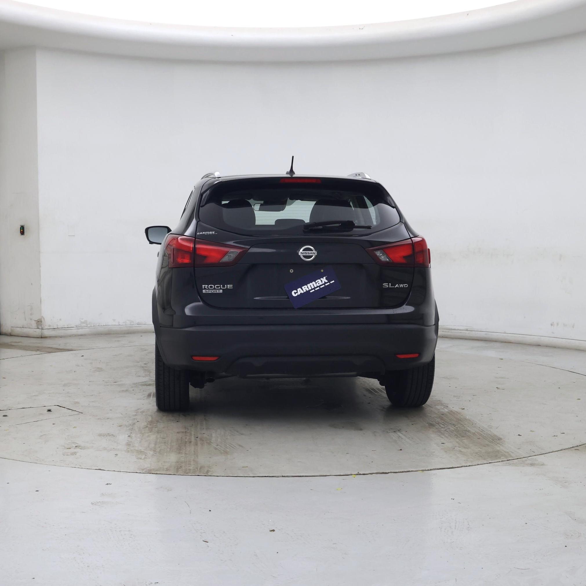 Thumbnail: 2017 Nissan Rogue Sport - 6