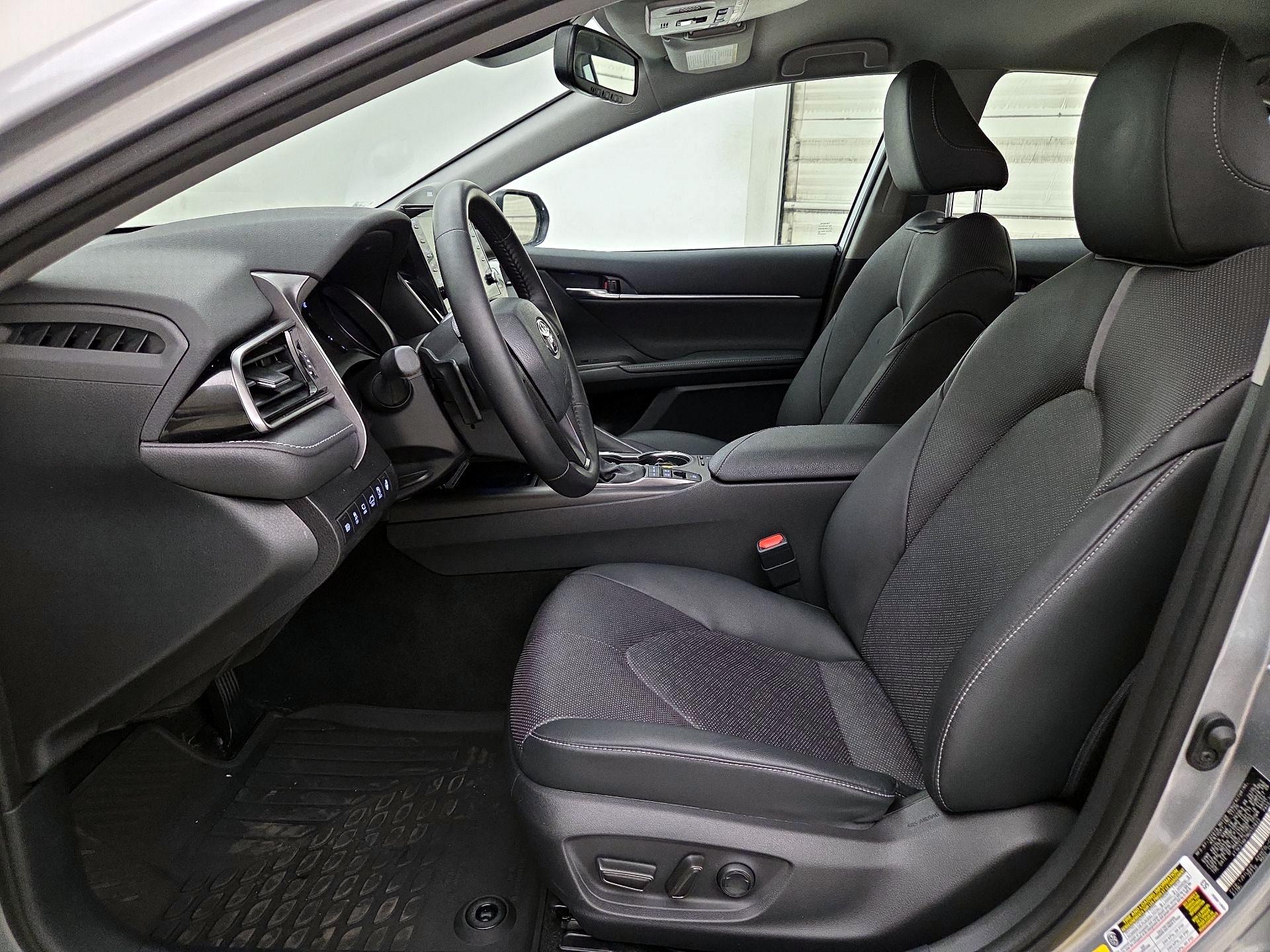 Thumbnail: 2021 Toyota Camry - 11