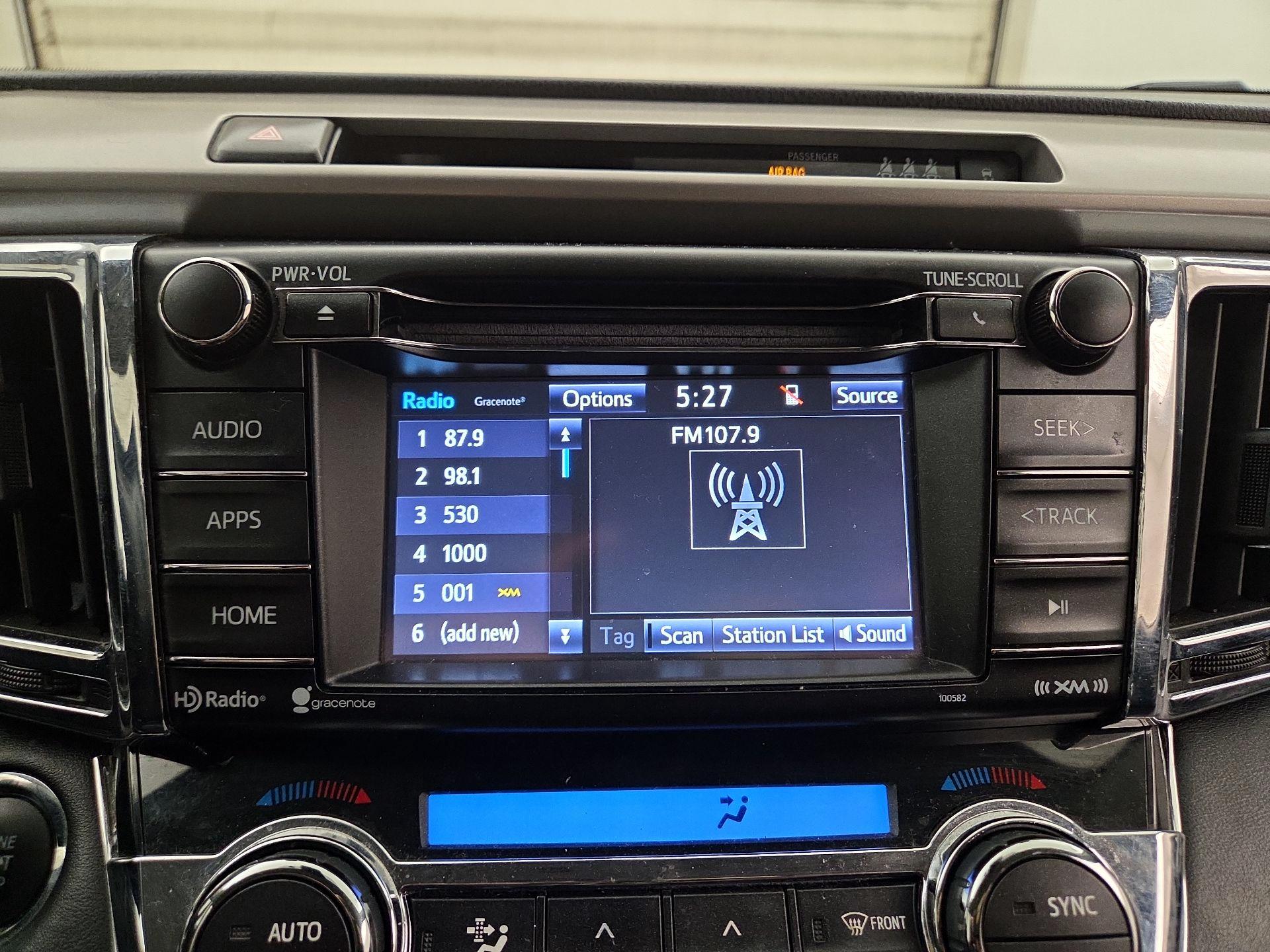 Thumbnail: 2018 Toyota RAV4 - 15