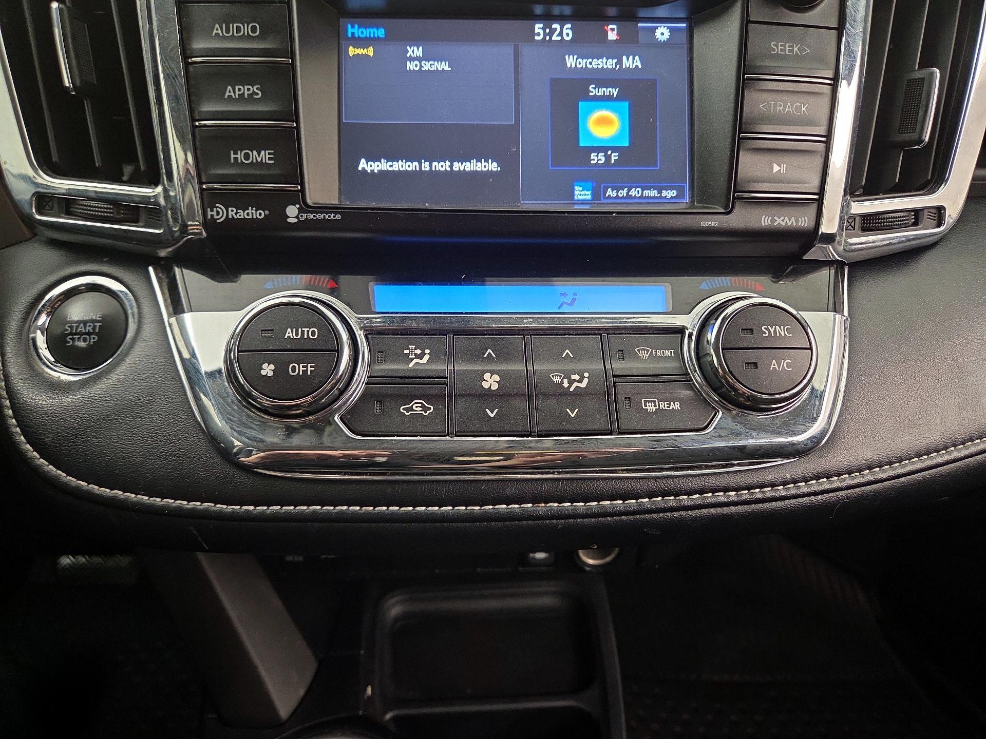 Thumbnail: 2018 Toyota RAV4 - 16