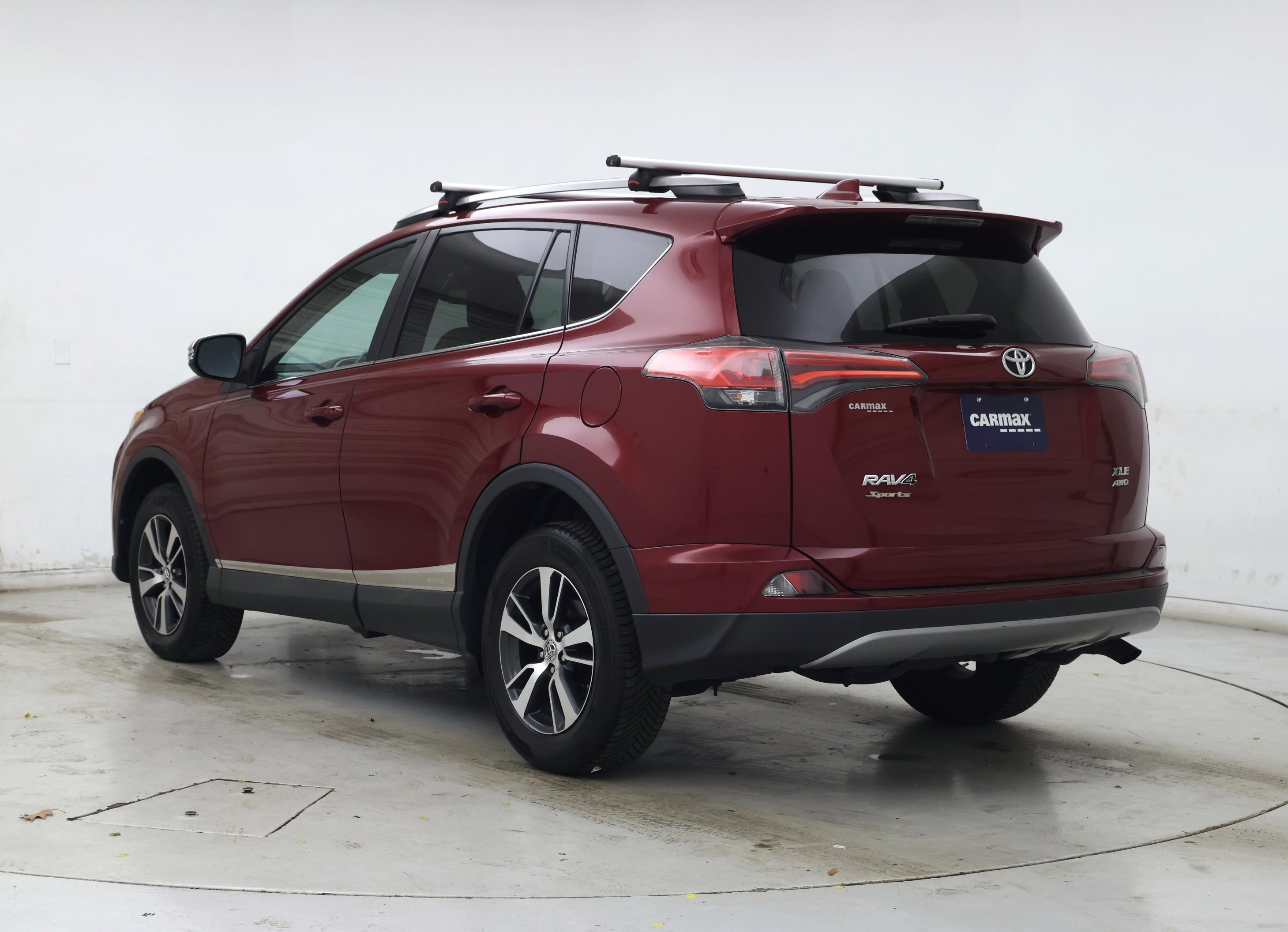 Thumbnail: 2018 Toyota RAV4 - 2