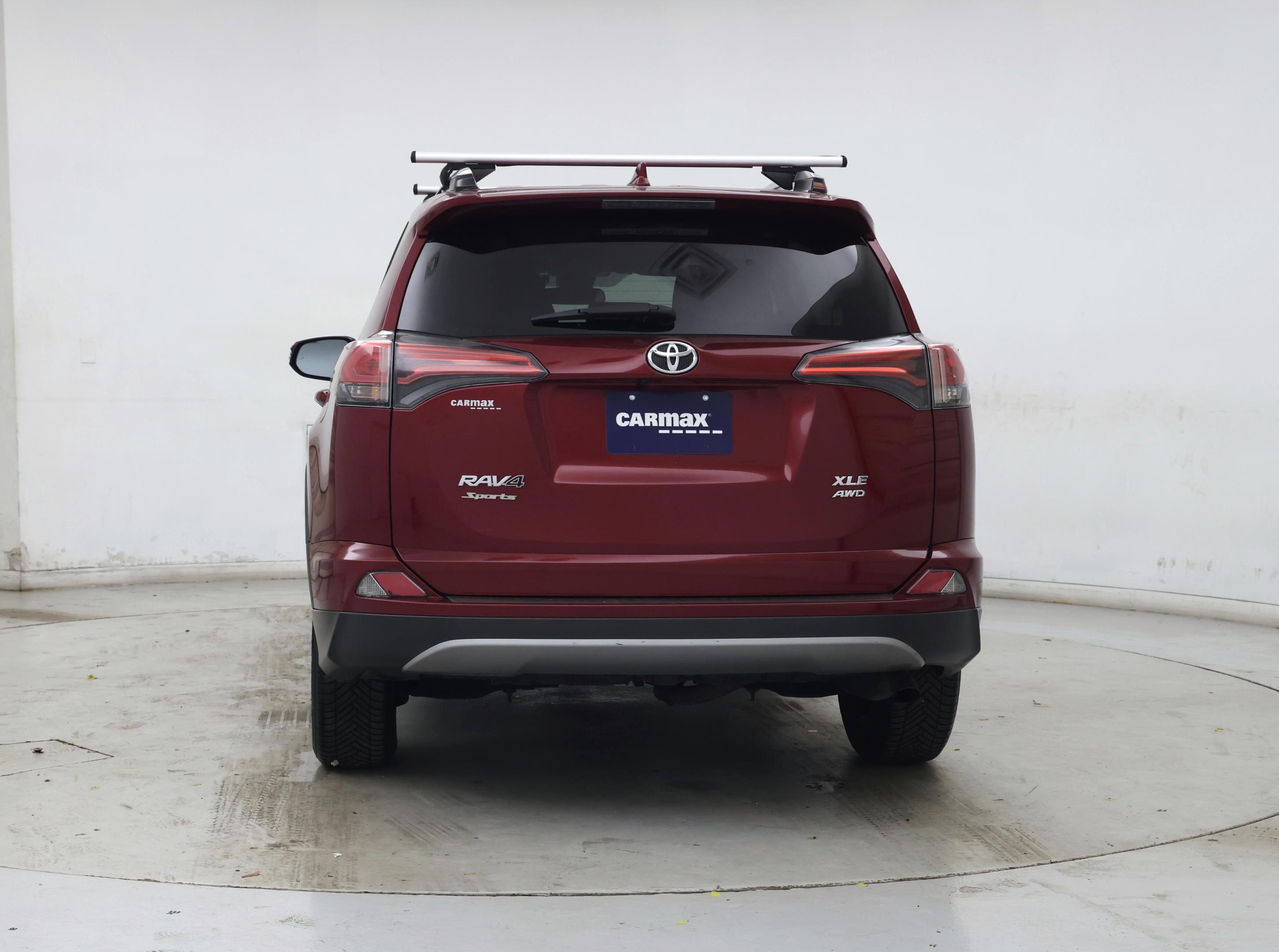 Thumbnail: 2018 Toyota RAV4 - 6