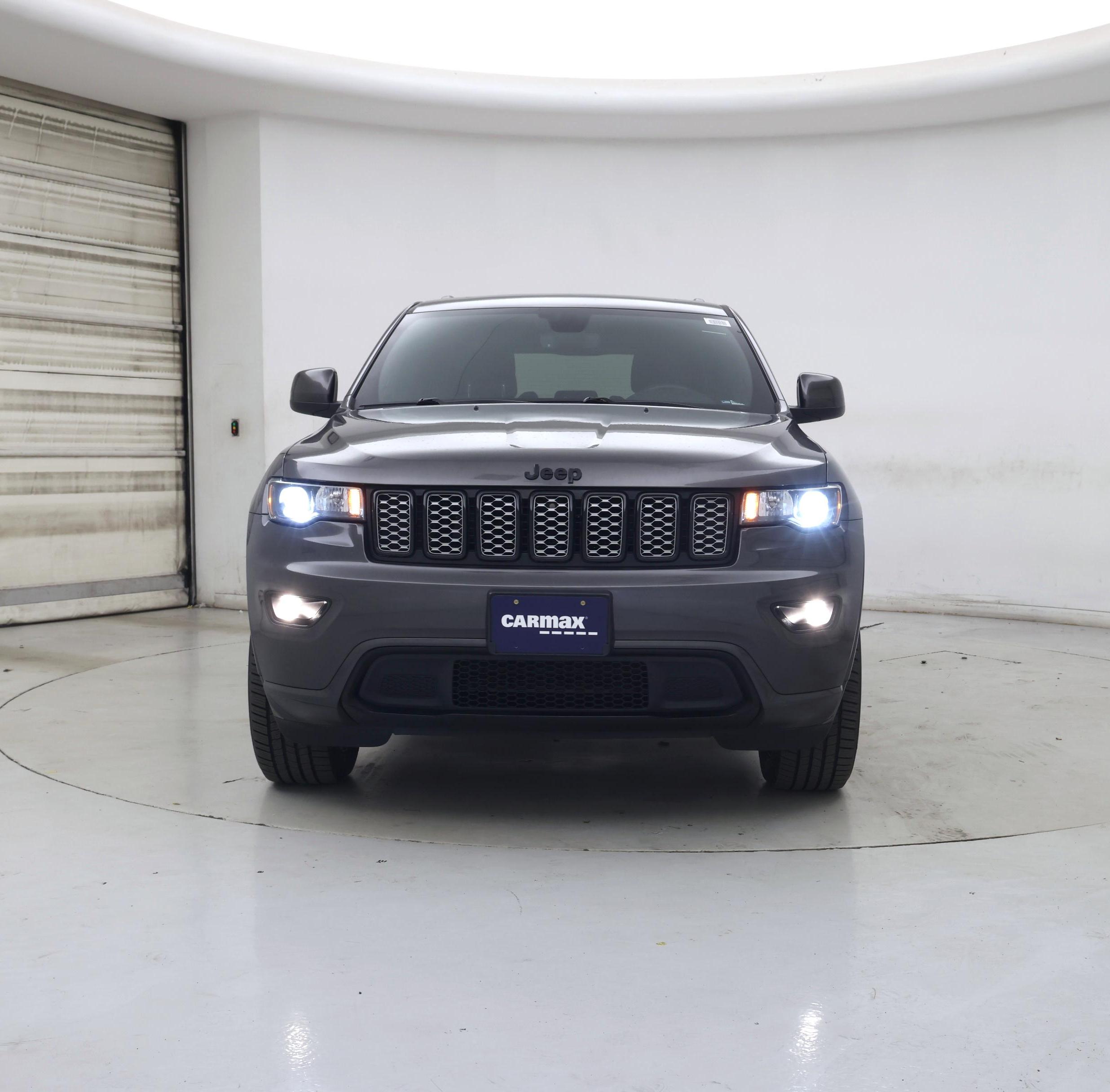 Thumbnail: 2019 Jeep Grand Cherokee - 5