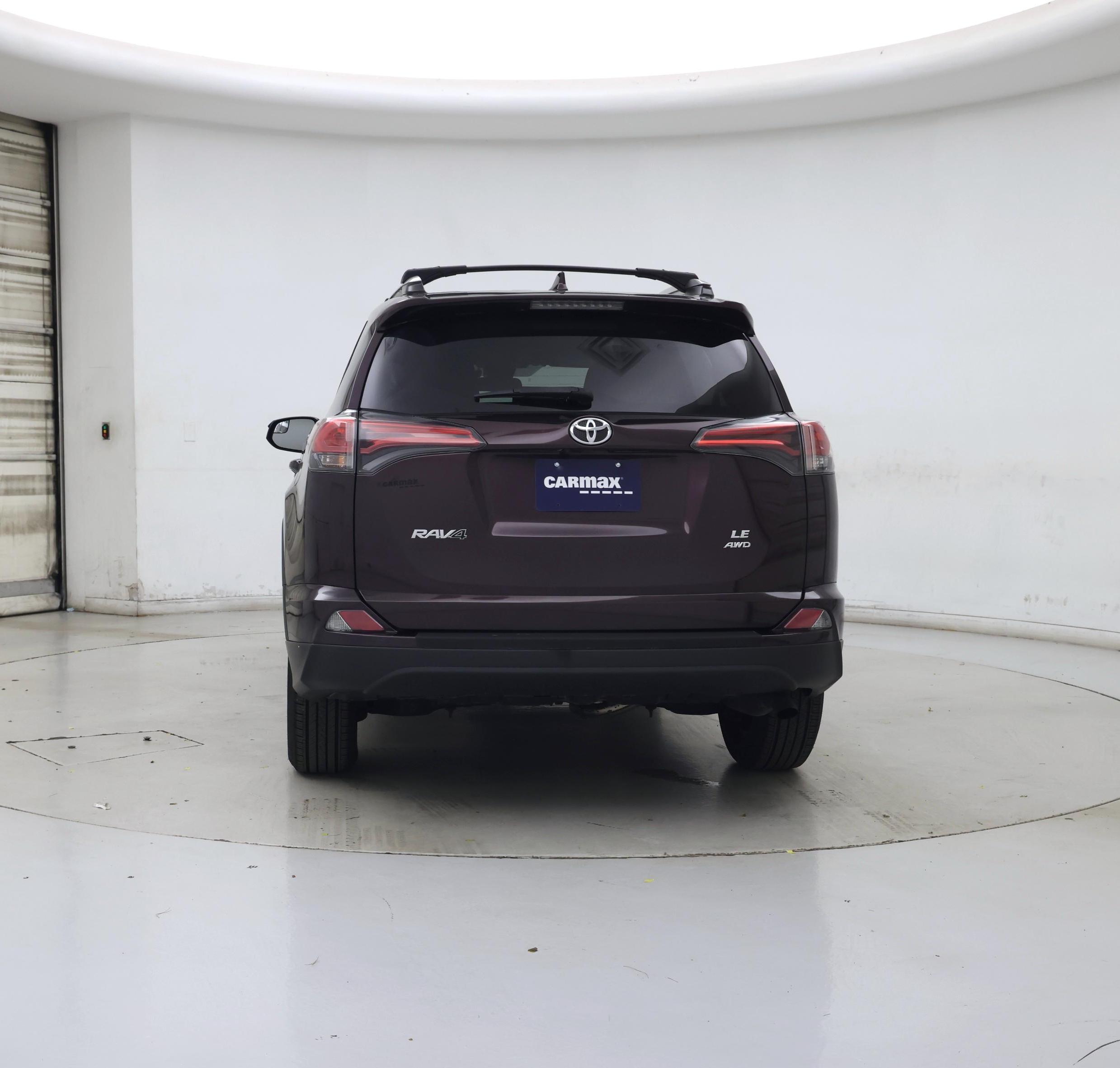 Thumbnail: 2018 Toyota RAV4 - 6