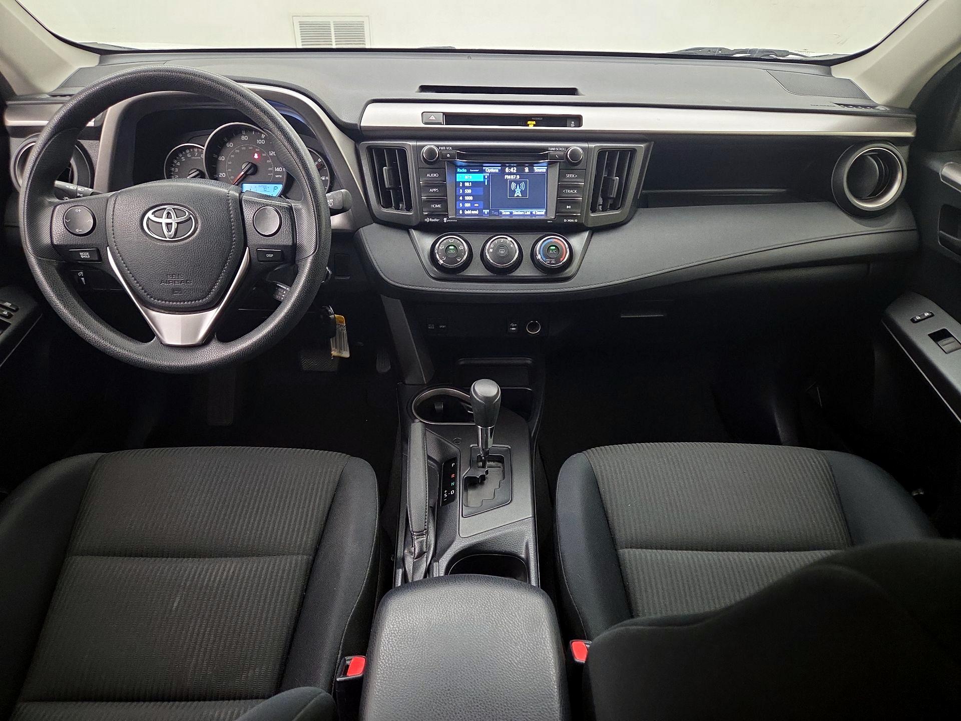 Thumbnail: 2016 Toyota RAV4 - 9