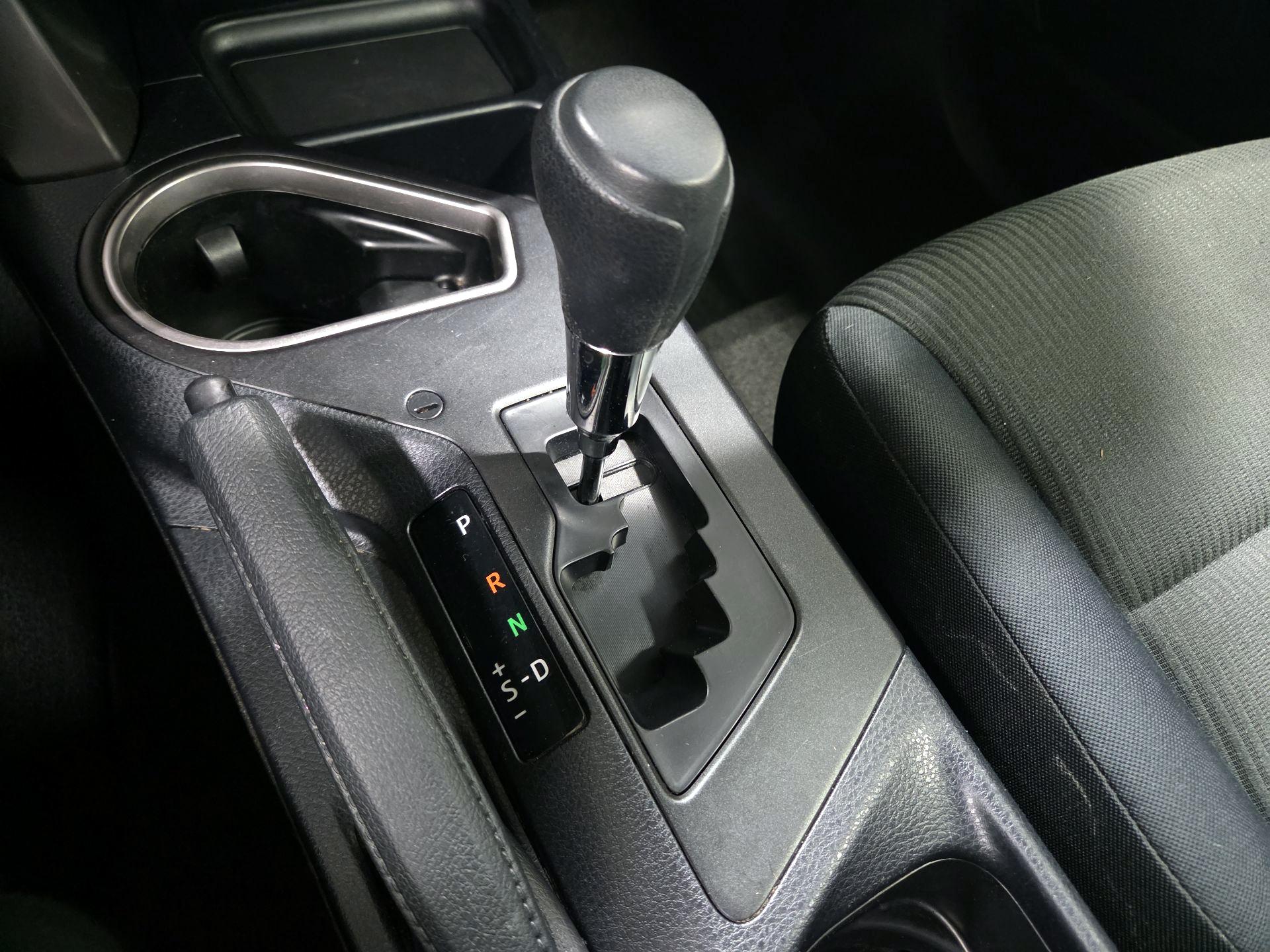 Thumbnail: 2016 Toyota RAV4 - 17