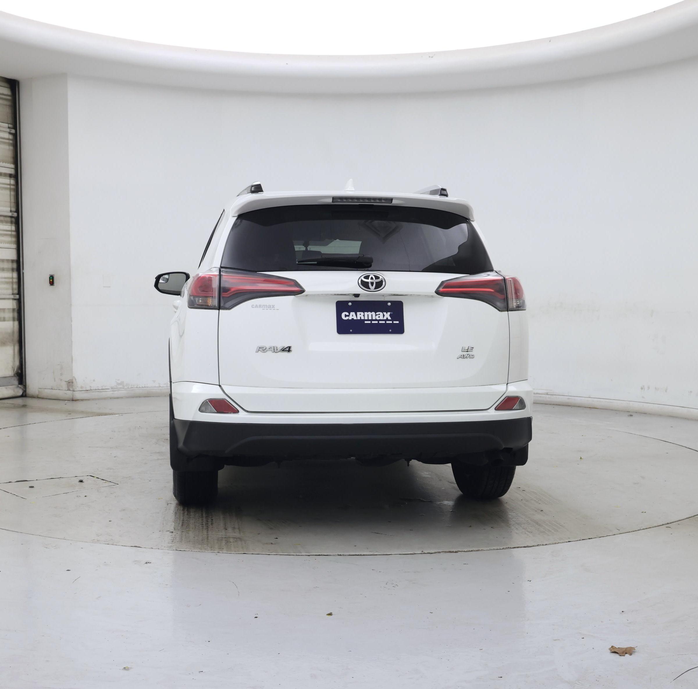 Thumbnail: 2016 Toyota RAV4 - 6