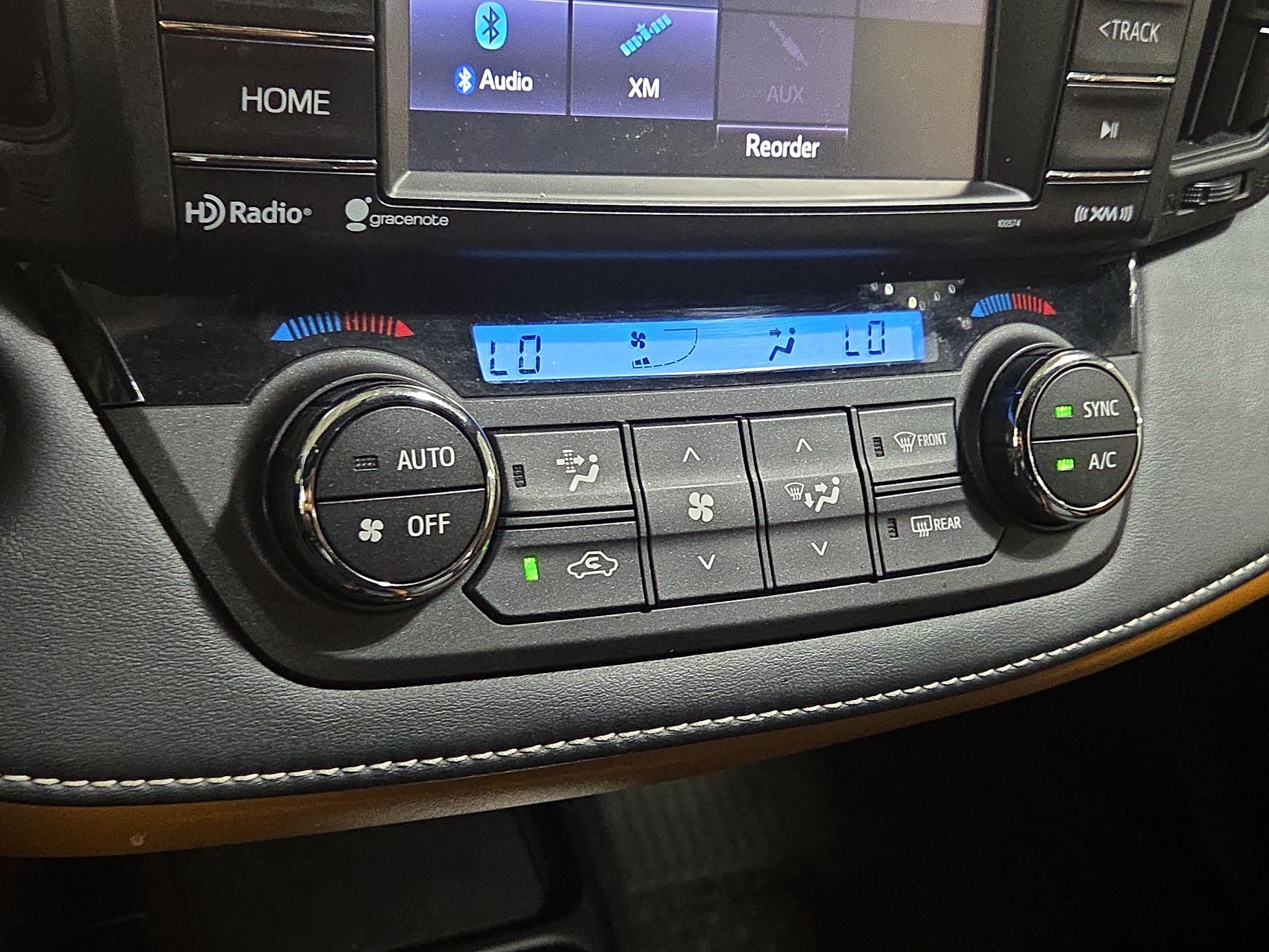 Thumbnail: 2016 Toyota RAV4 - 16