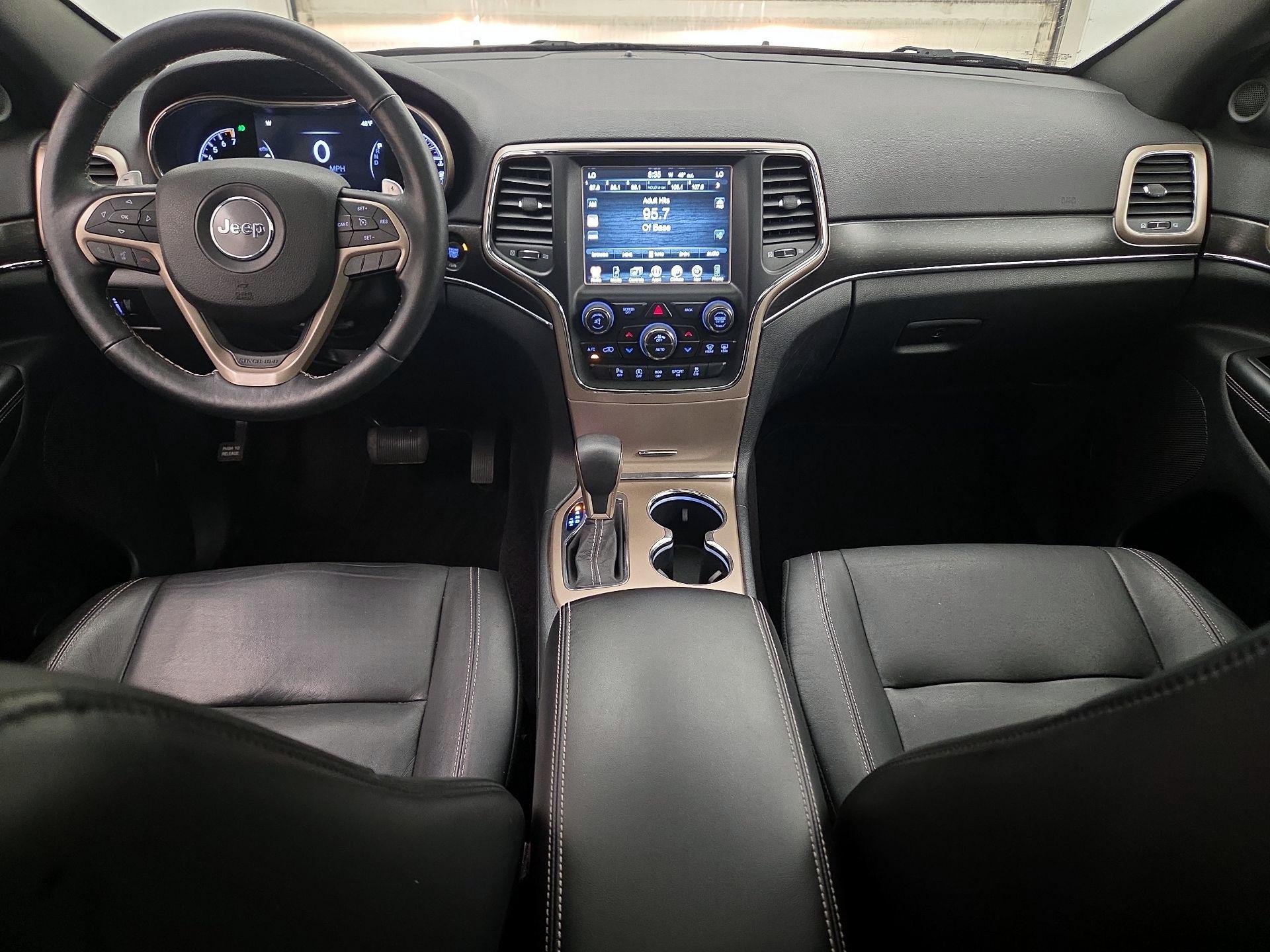Thumbnail: 2017 Jeep Grand Cherokee - 9