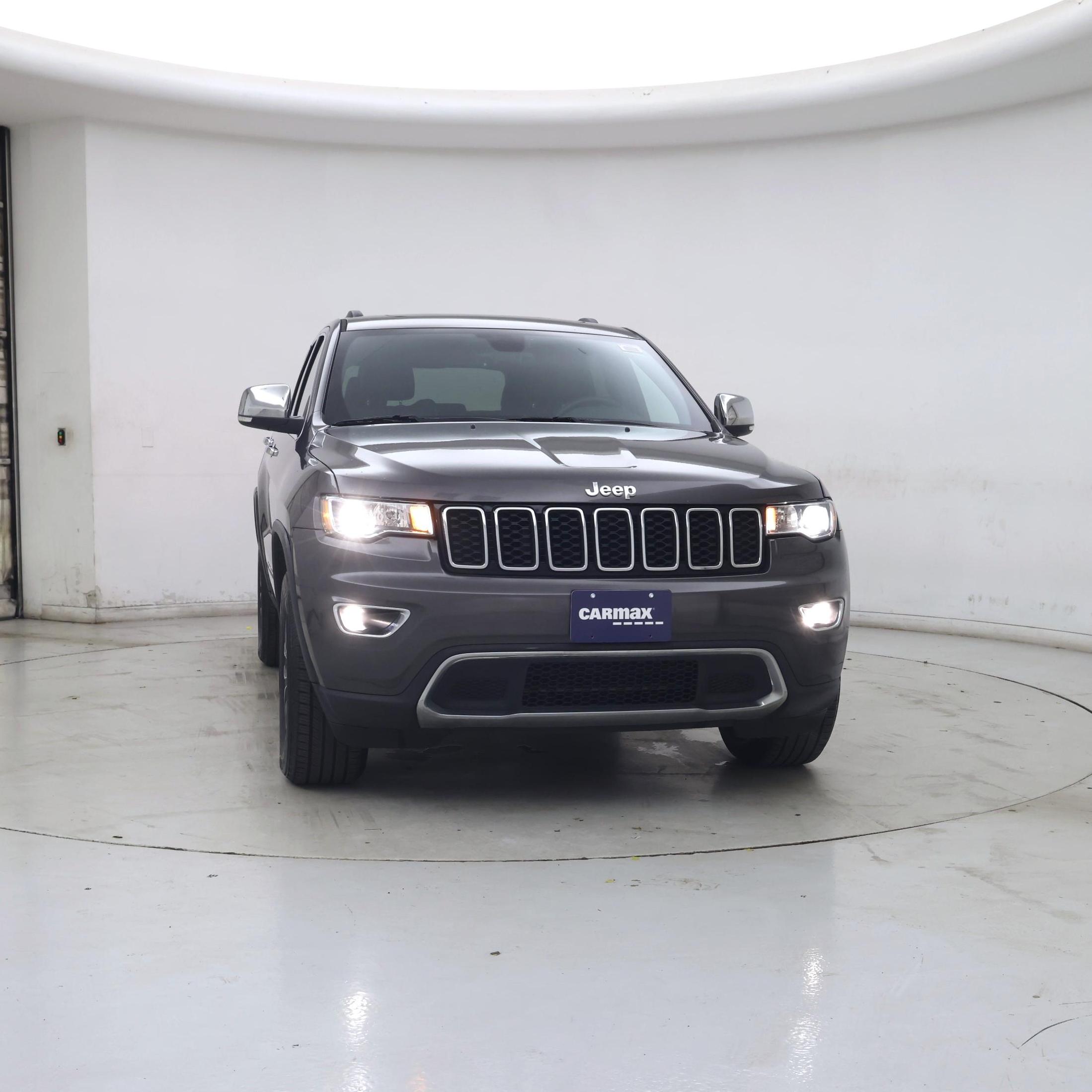 Thumbnail: 2017 Jeep Grand Cherokee - 5