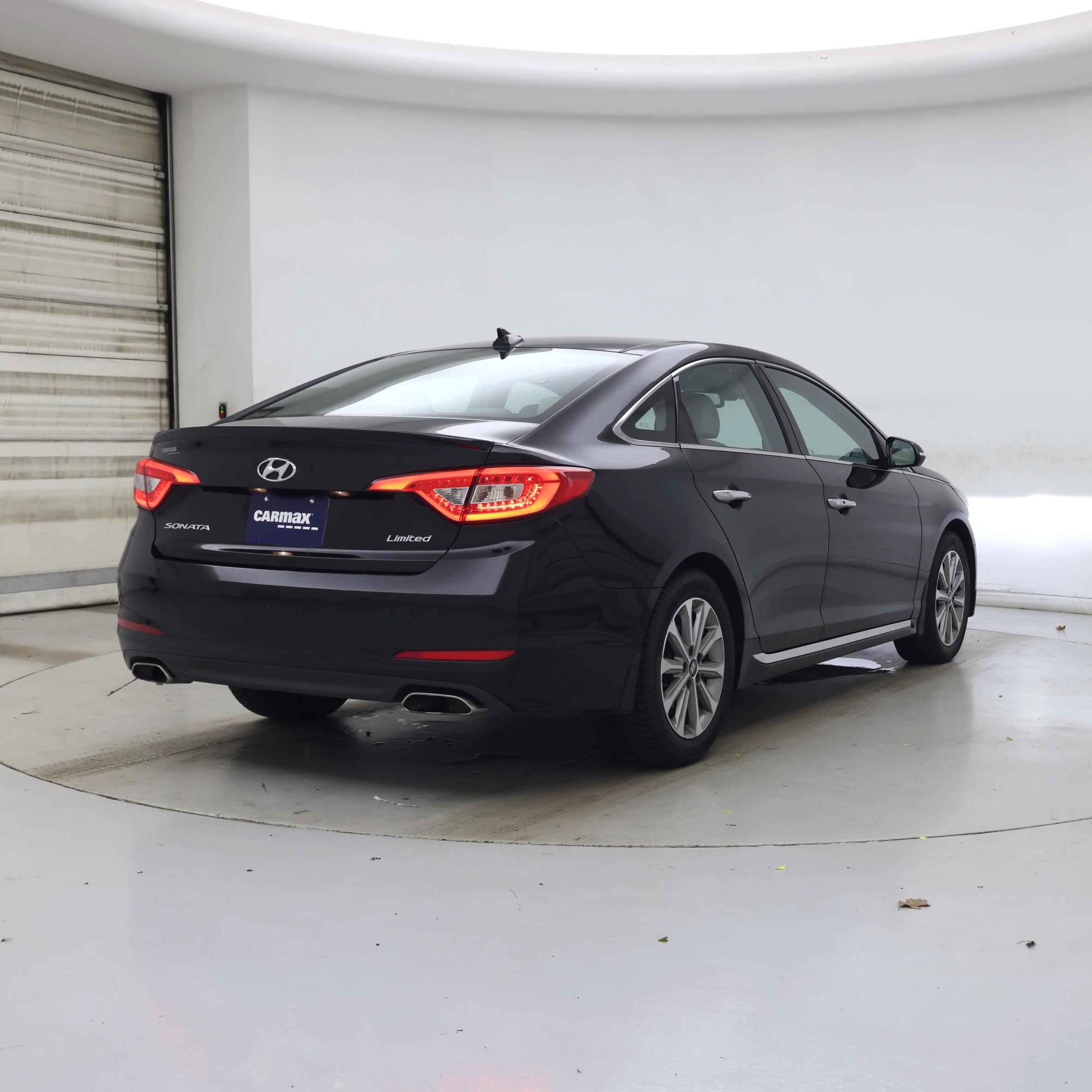 Thumbnail: 2016 Hyundai Sonata - 8