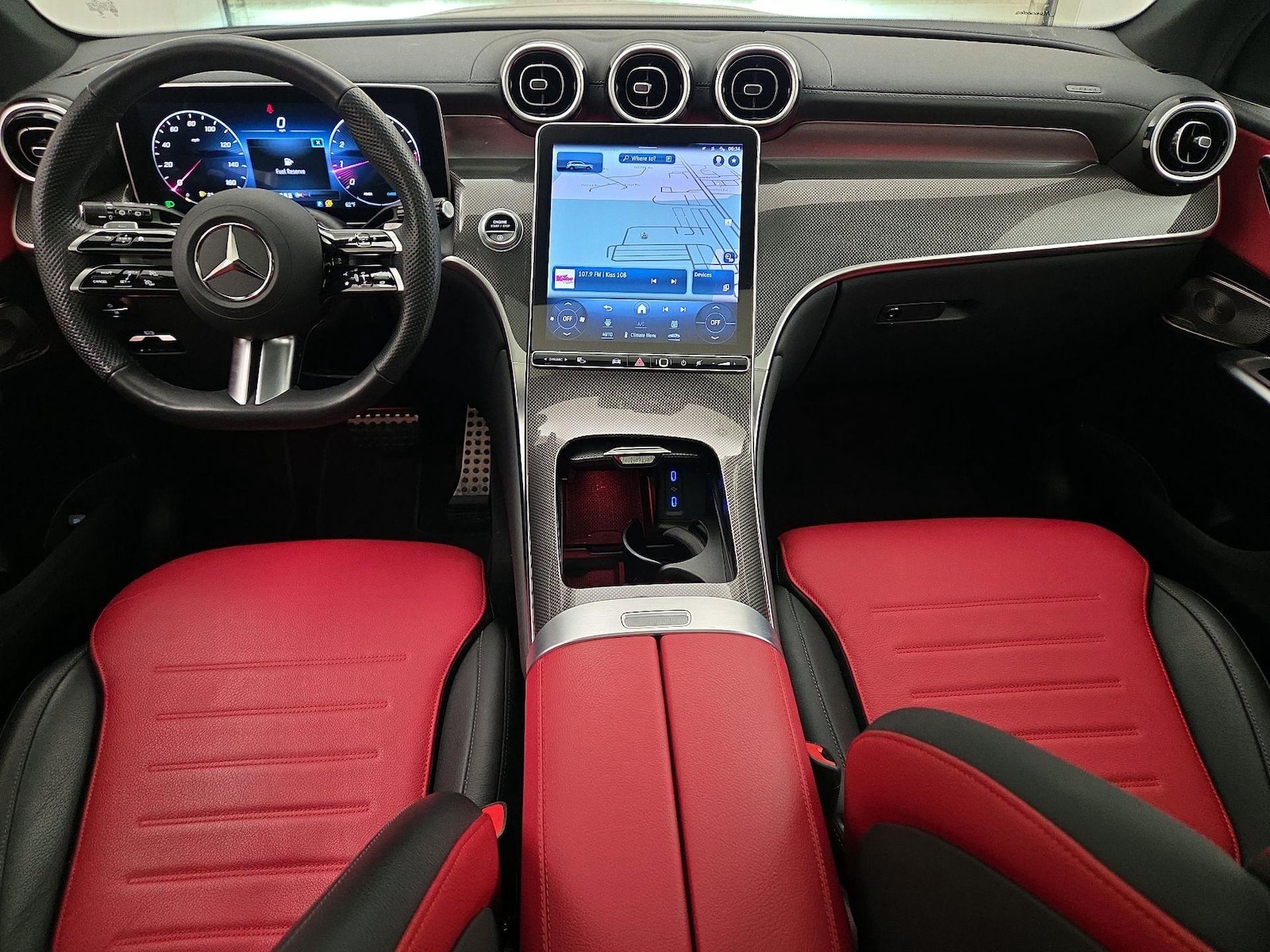 2024 Mercedes-Benz GLC GLC 300 - Photo 10