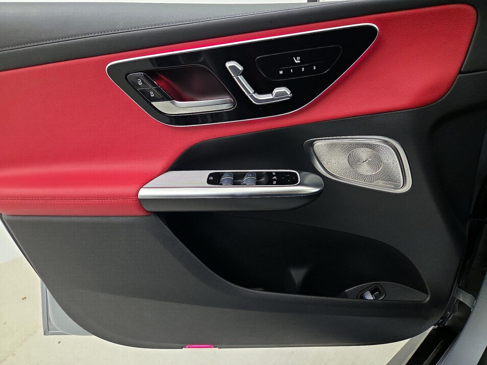 2024 Mercedes-Benz GLC GLC 300 - Photo 13