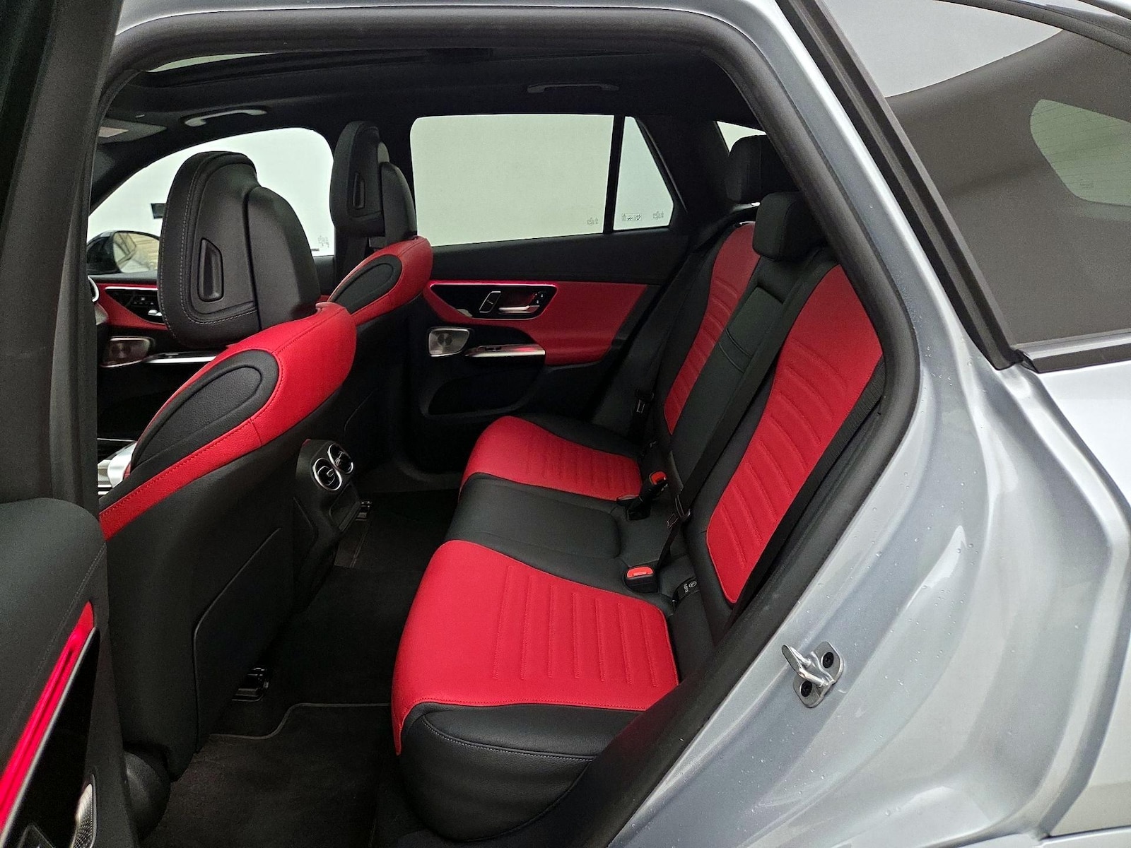 2024 Mercedes-Benz GLC GLC 300 - Photo 22