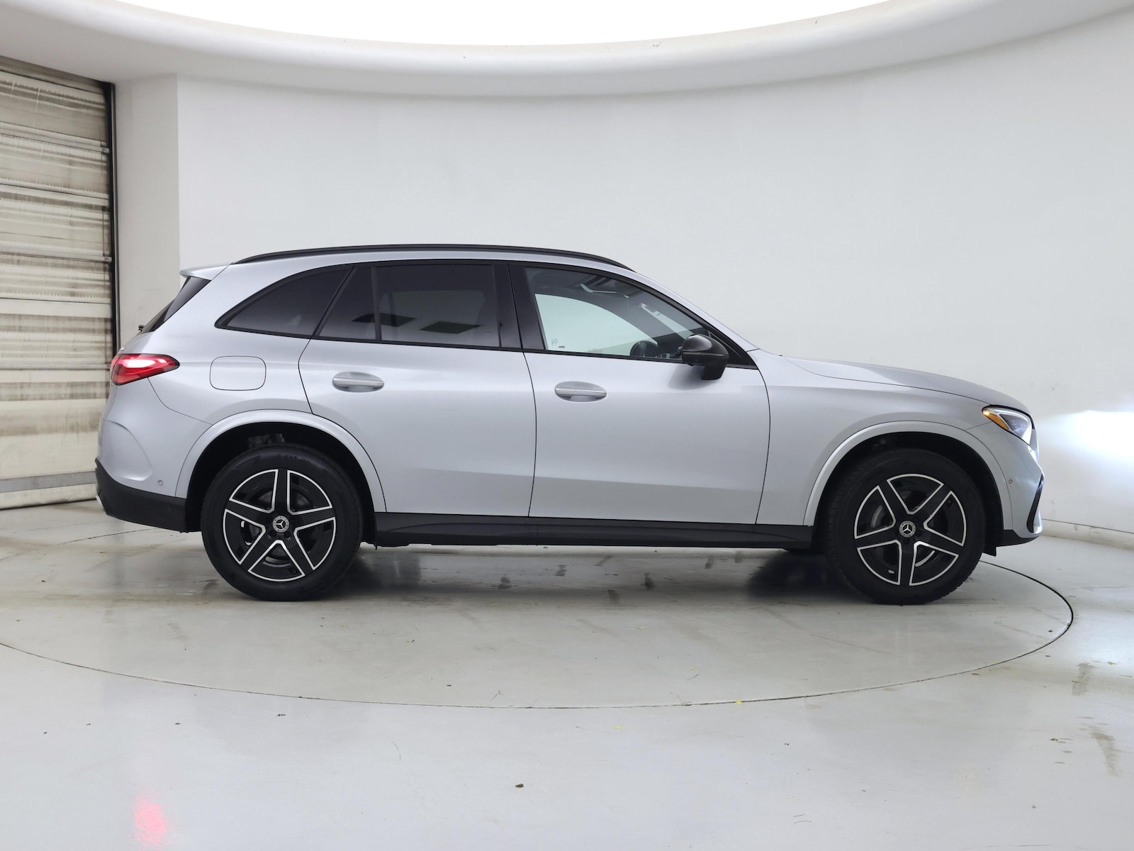 2024 Mercedes-Benz GLC GLC 300 - Photo 8