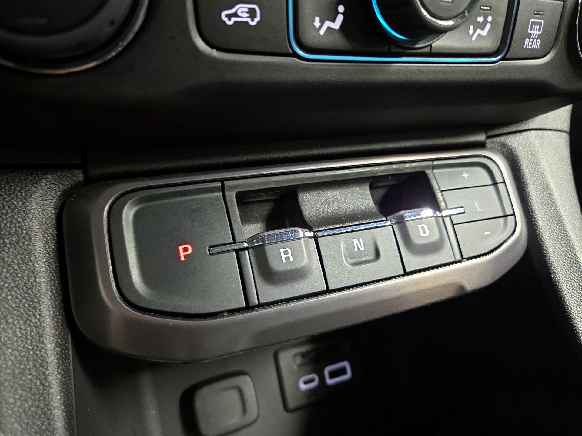 Thumbnail: 2022 GMC Acadia - 17