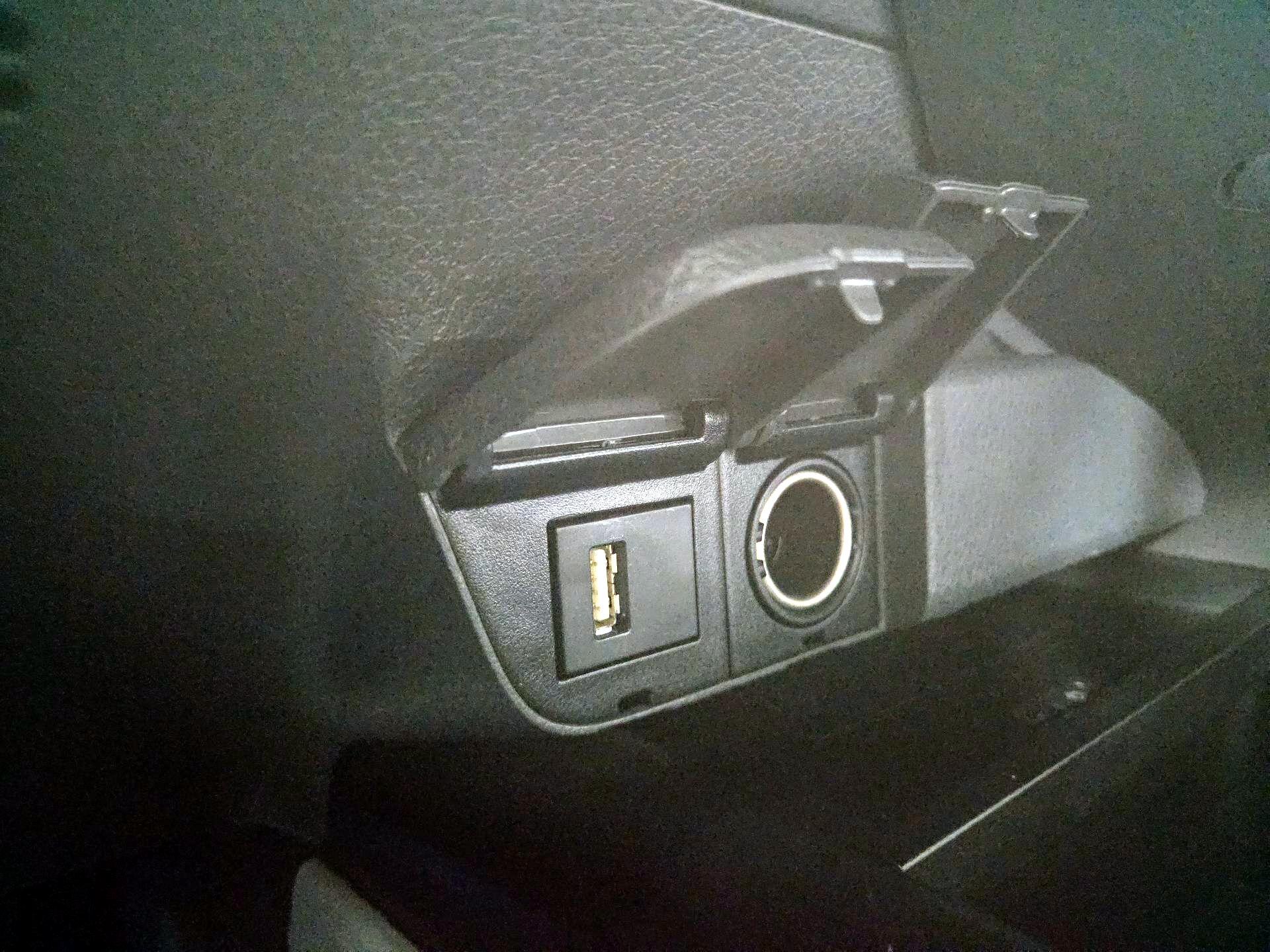 Thumbnail: 2020 Toyota Camry - 19