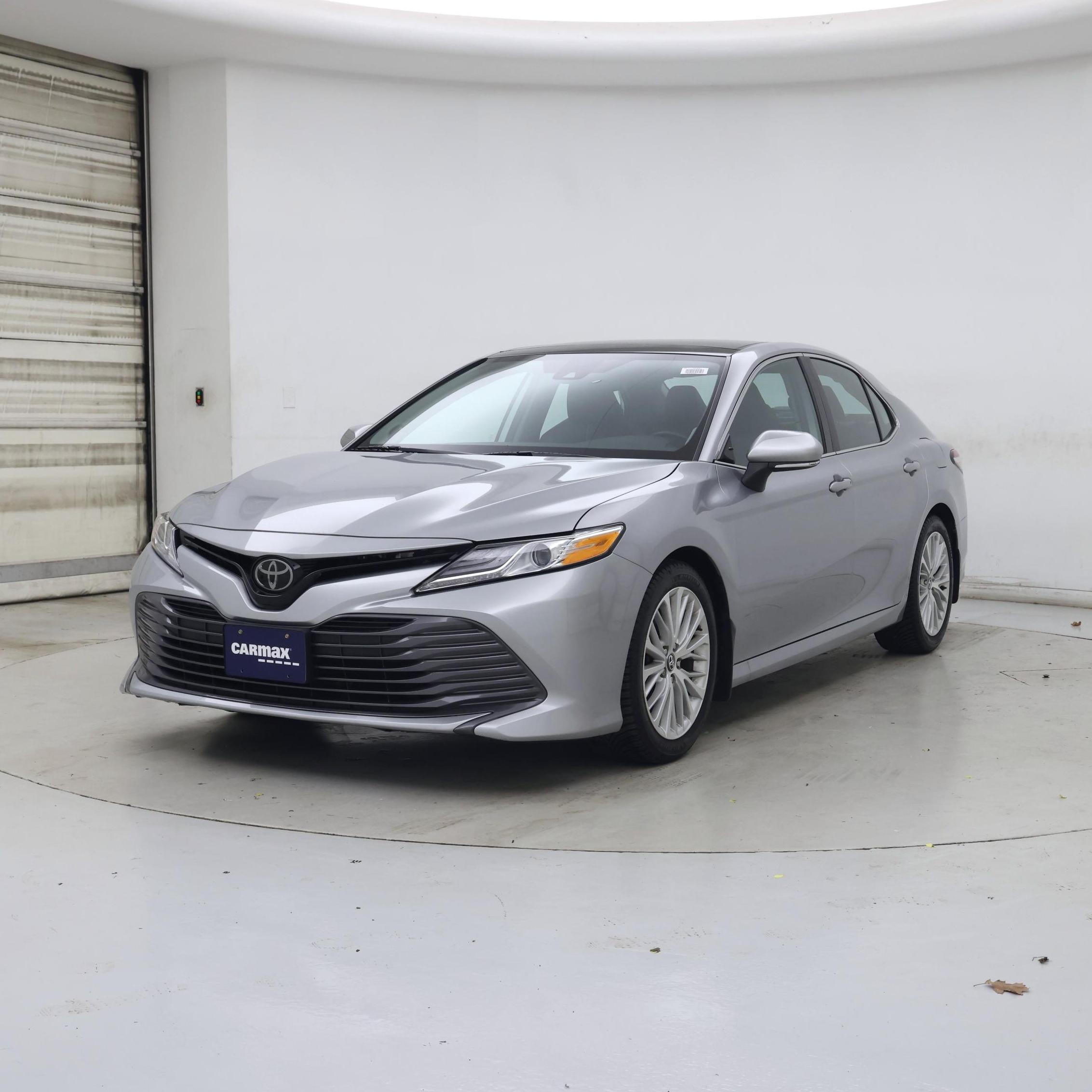 Thumbnail: 2020 Toyota Camry - 4