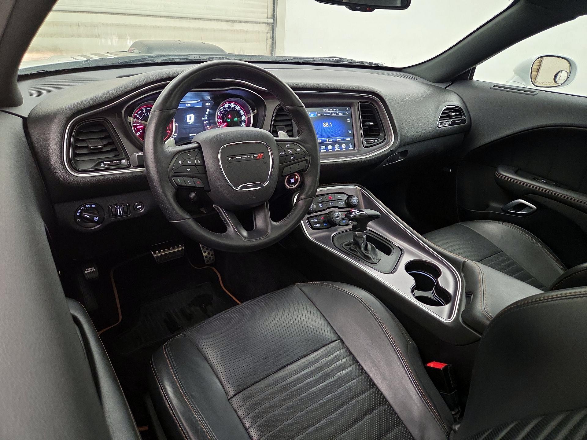 Thumbnail: 2016 Dodge Challenger - 9