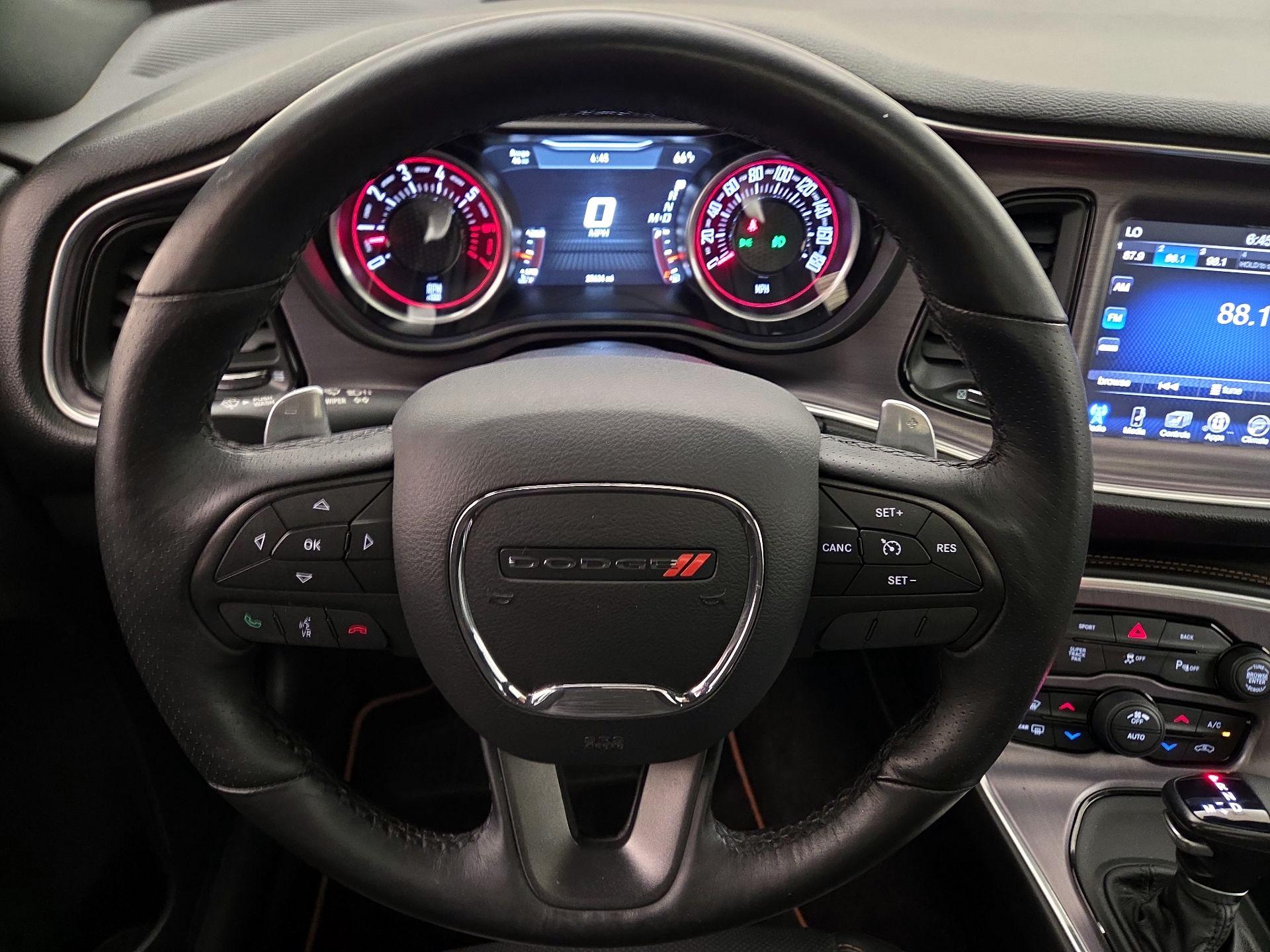 Thumbnail: 2016 Dodge Challenger - 10