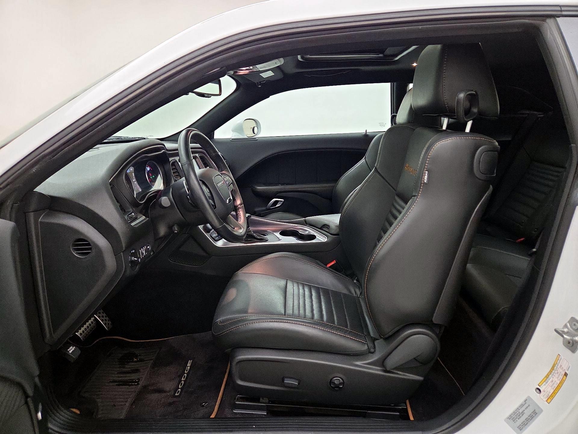 Thumbnail: 2016 Dodge Challenger - 11