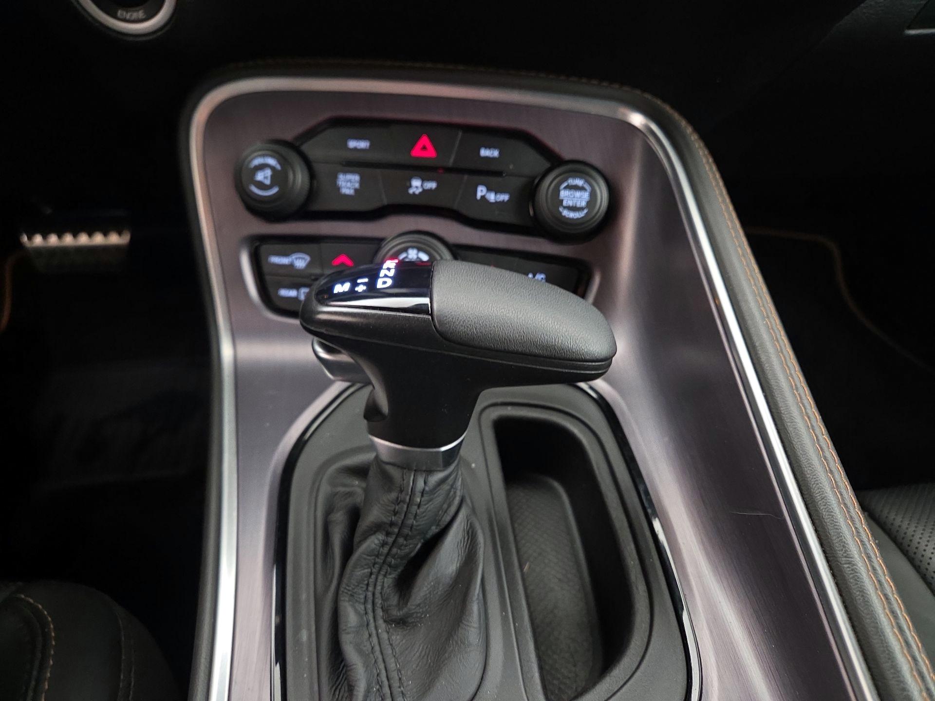 Thumbnail: 2016 Dodge Challenger - 18