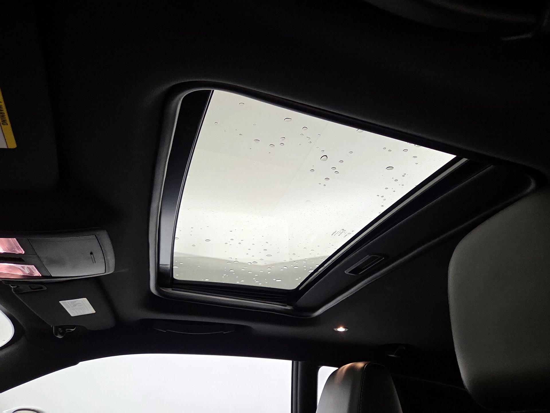 Thumbnail: 2016 Dodge Challenger - 19