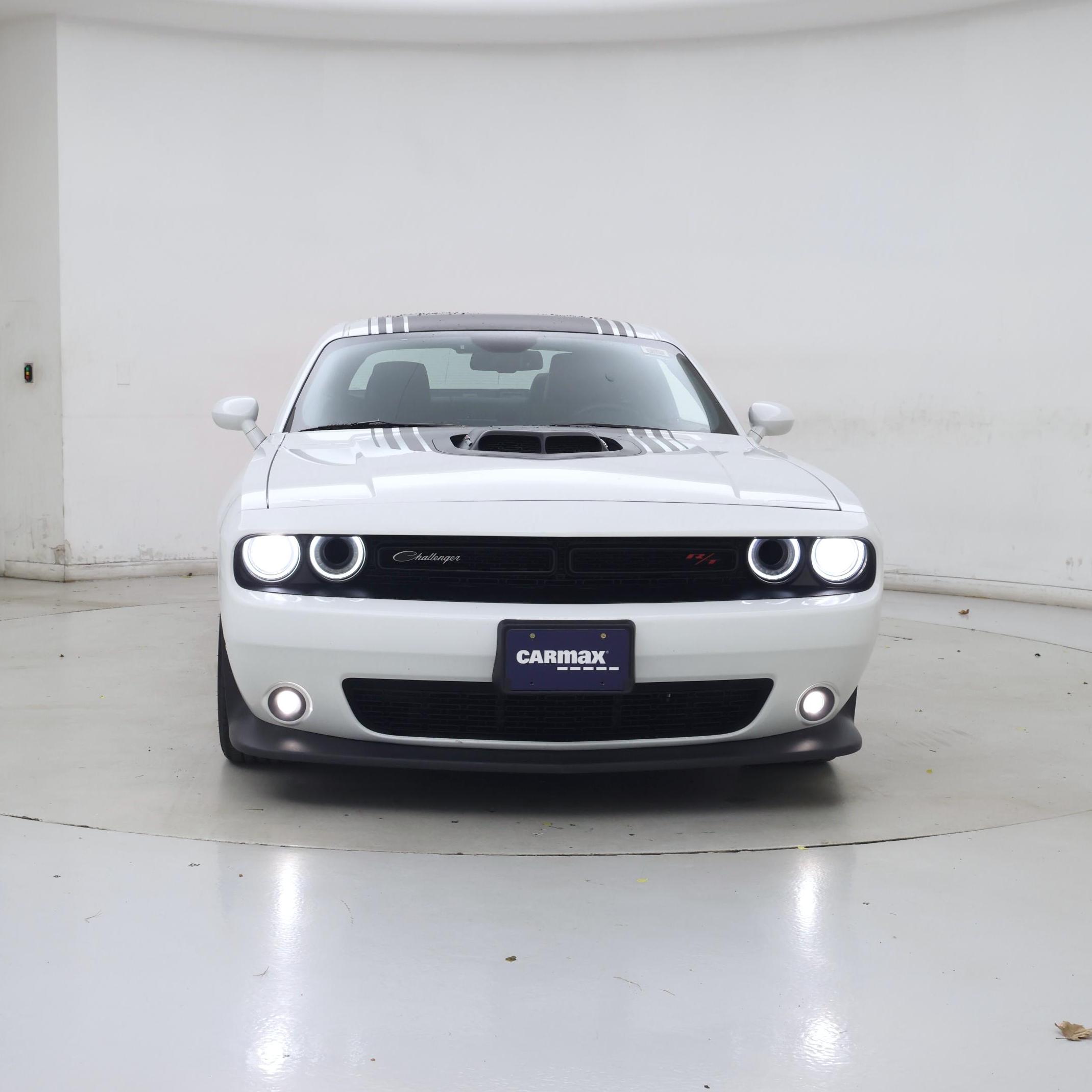 Thumbnail: 2016 Dodge Challenger - 5