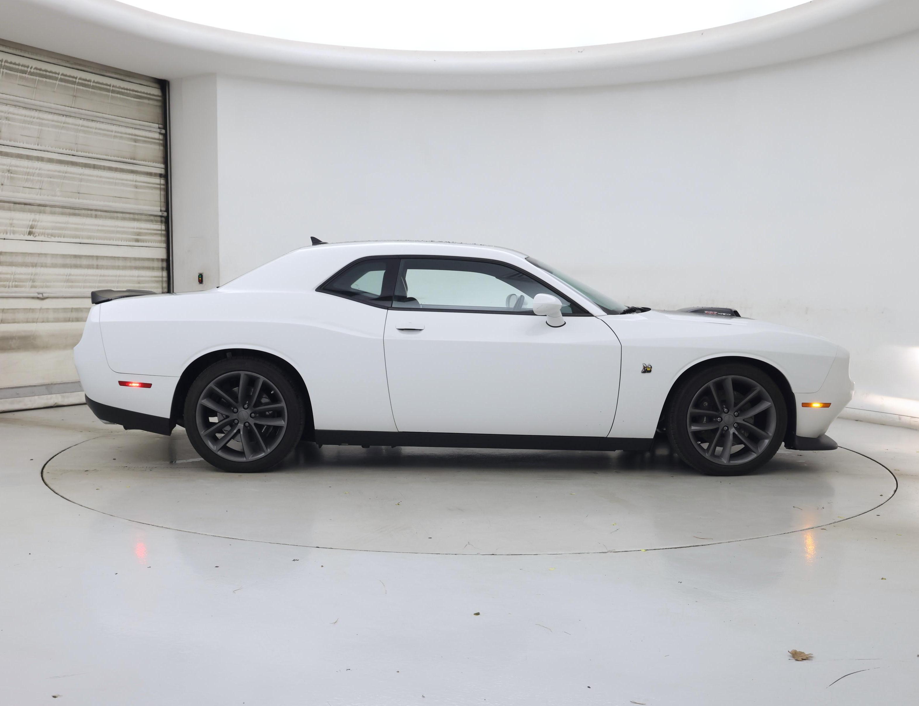Thumbnail: 2016 Dodge Challenger - 7