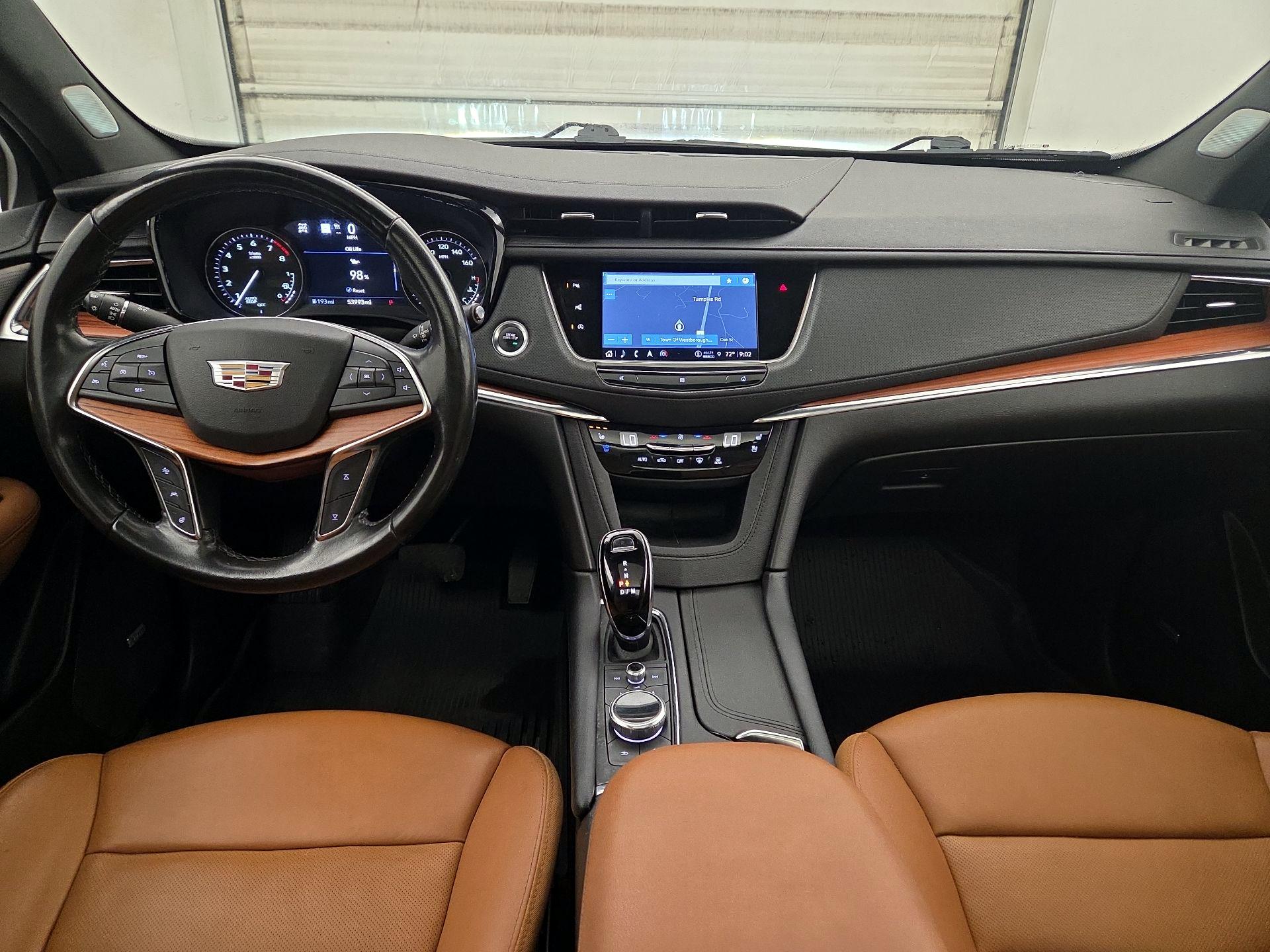 Thumbnail: 2021 Cadillac XT5 - 9
