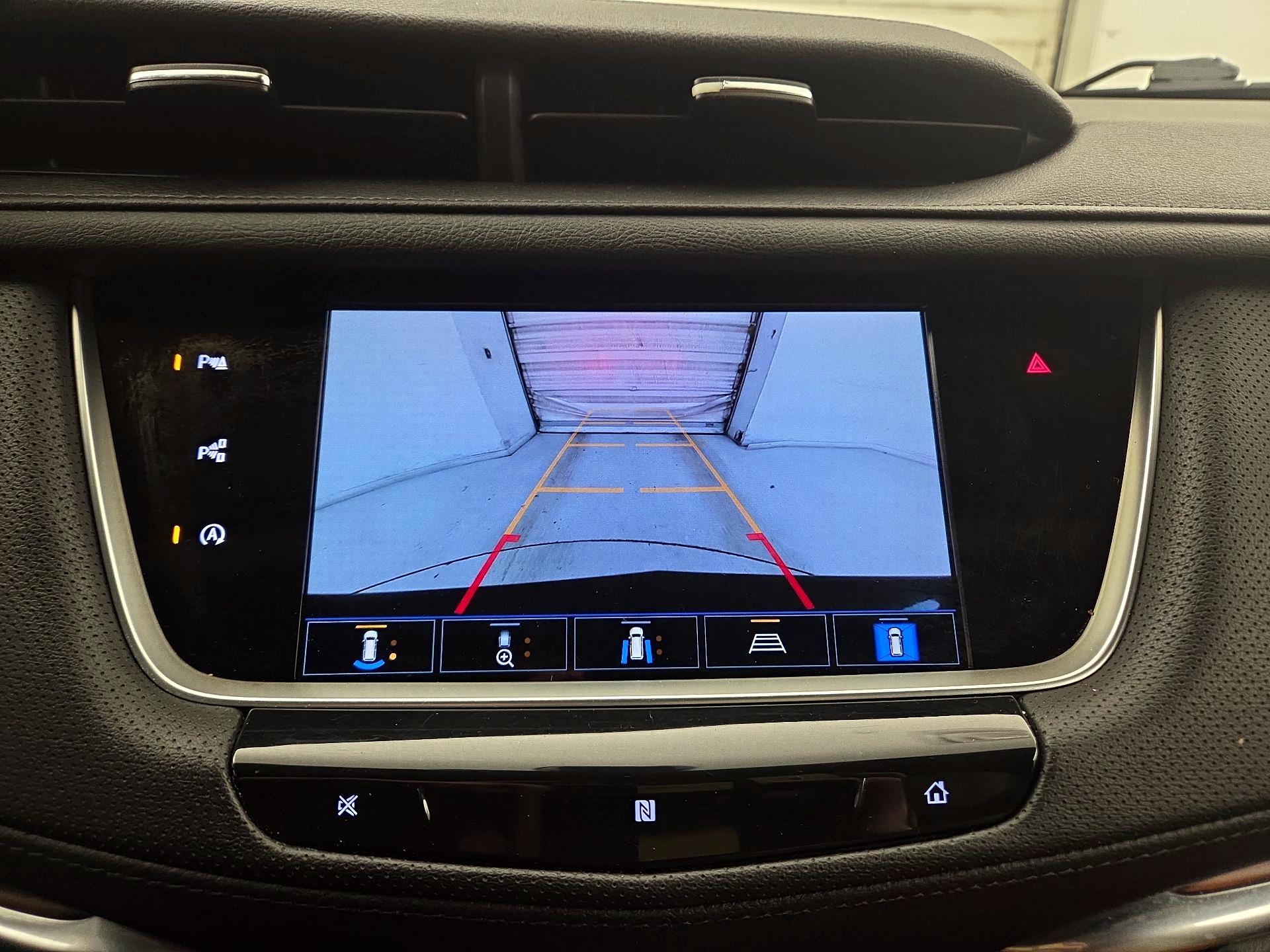 Thumbnail: 2021 Cadillac XT5 - 15