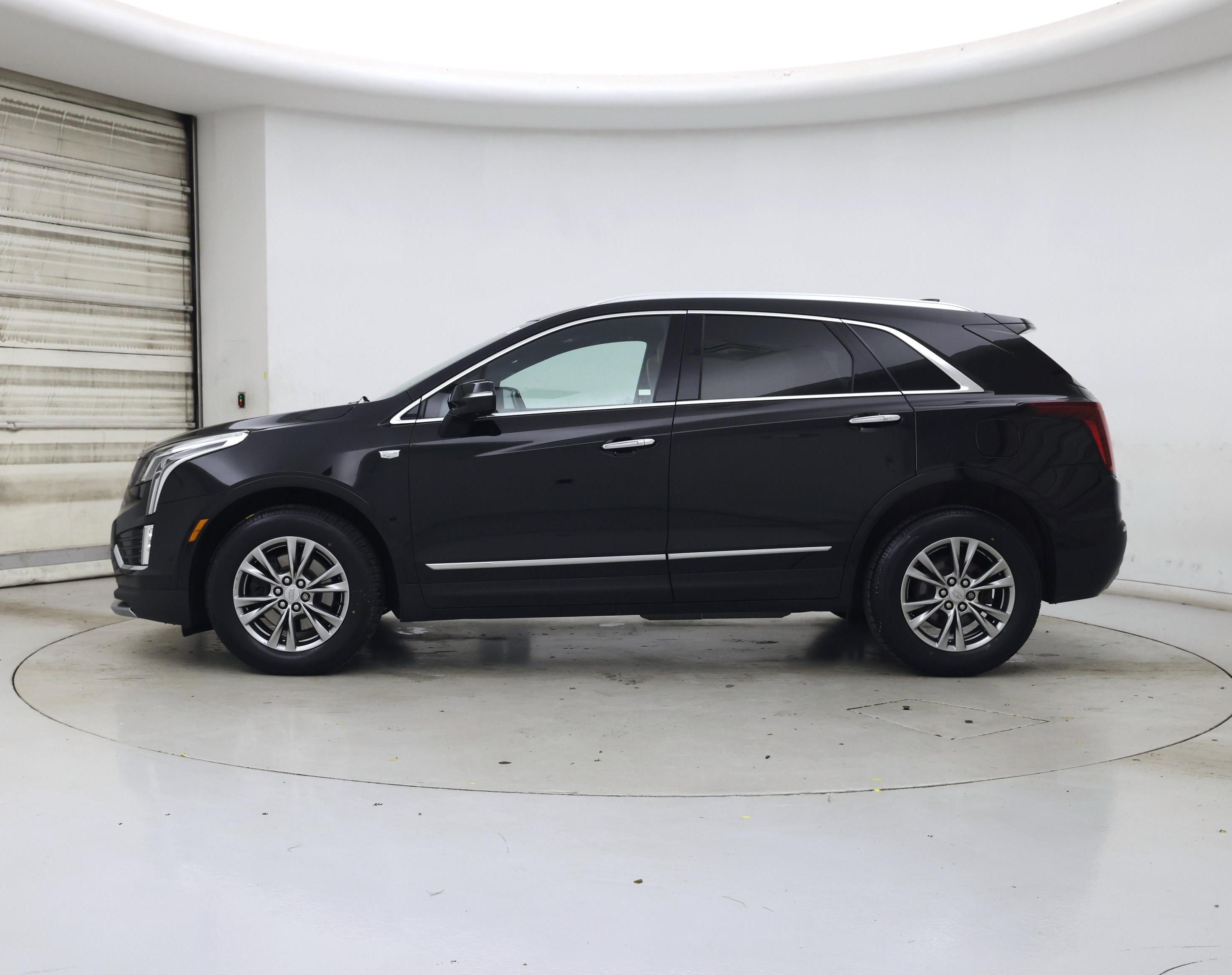 Thumbnail: 2021 Cadillac XT5 - 3