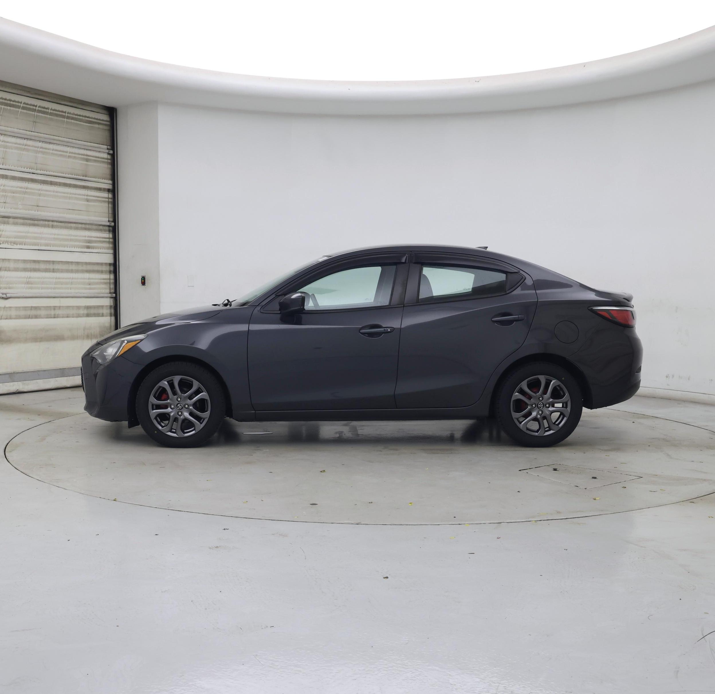 Thumbnail: 2019 Toyota Yaris - 3